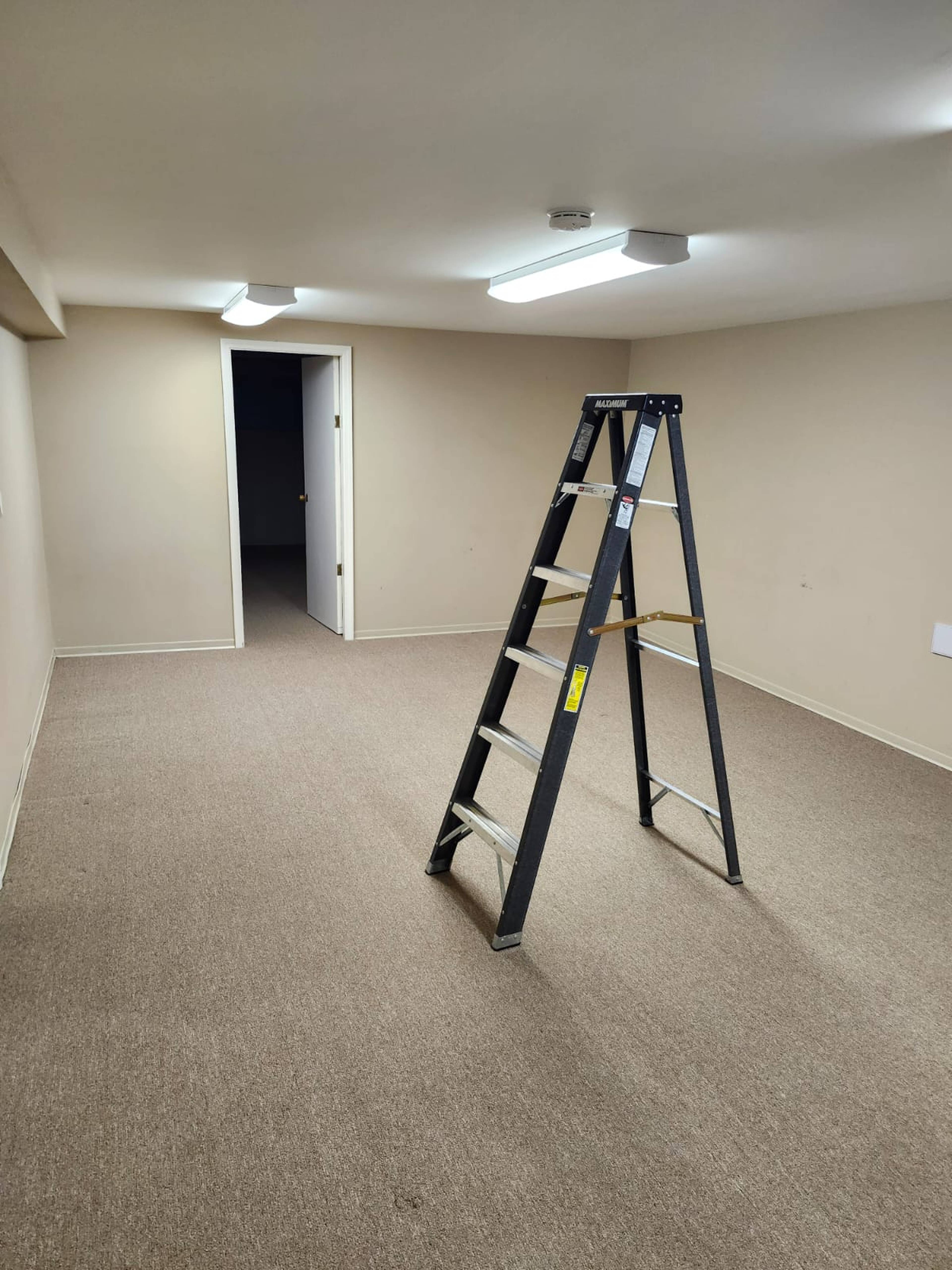 Lakeview Ave, Burnaby, BC 4 Bedroom House for Rent liv.rent