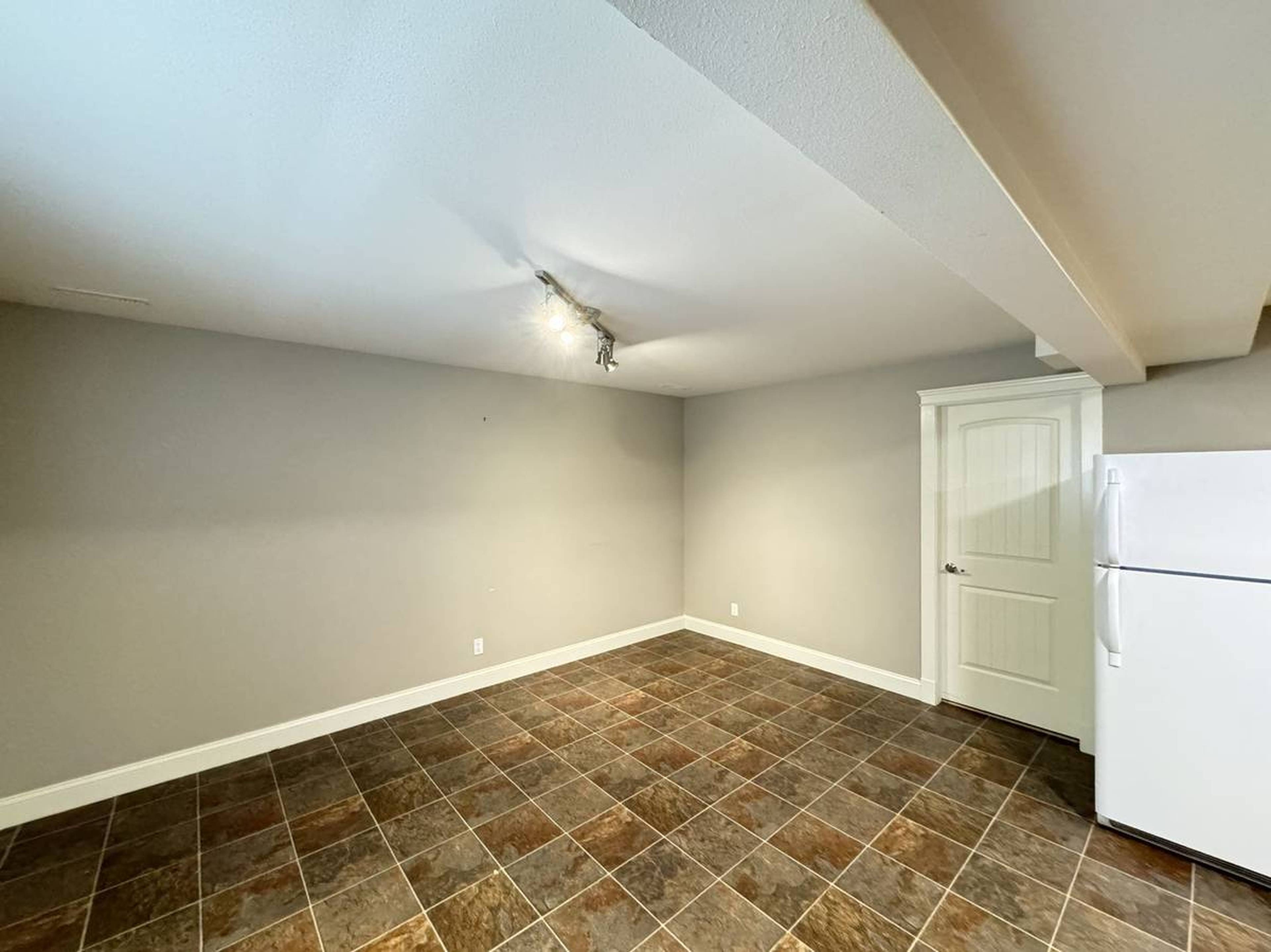 83A Ave, Langley, BC 2 Bedroom House for Rent liv.rent