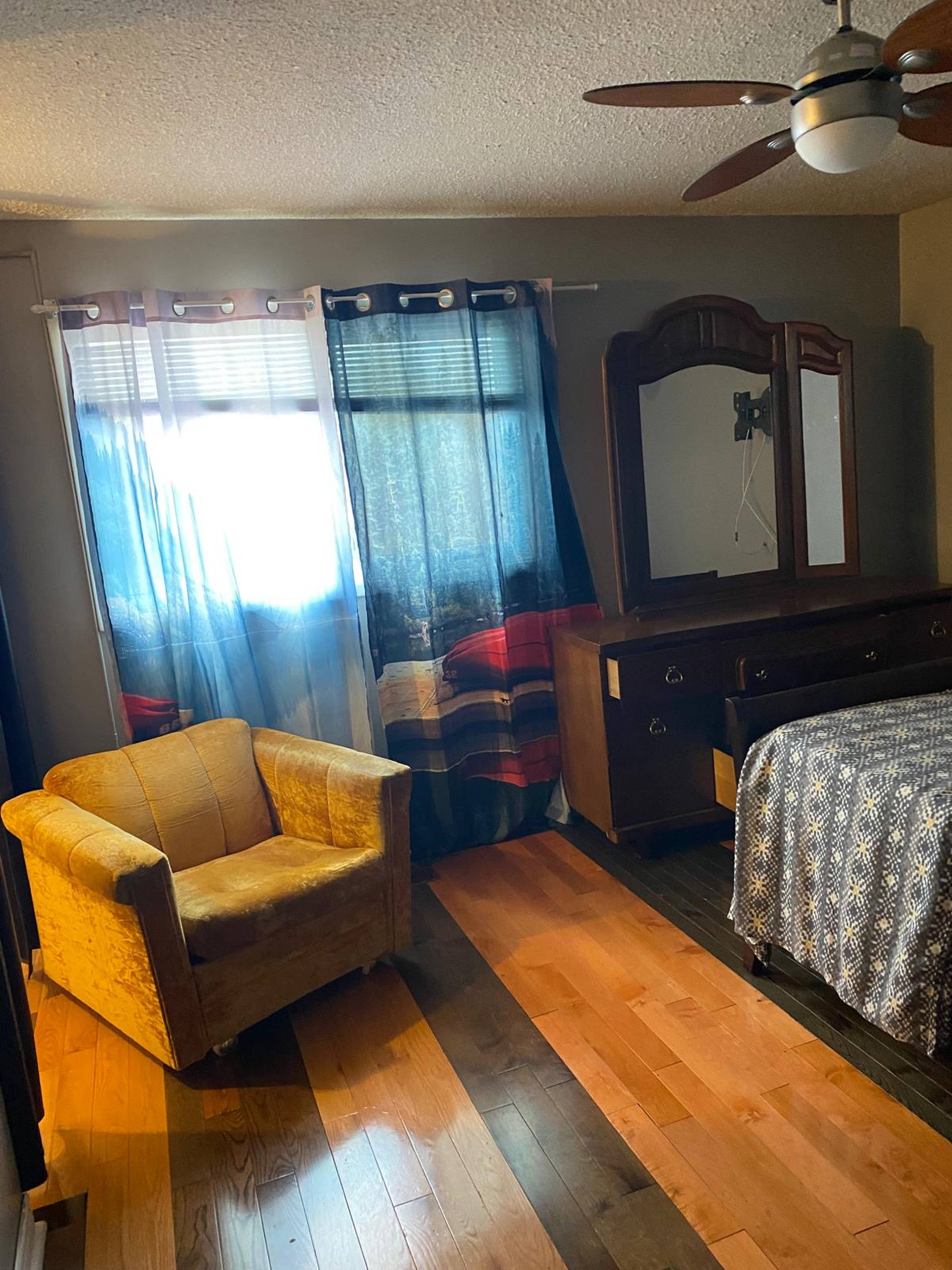 29 Abelard Ave, Brampton, ON Furnished Room for Rent liv.rent