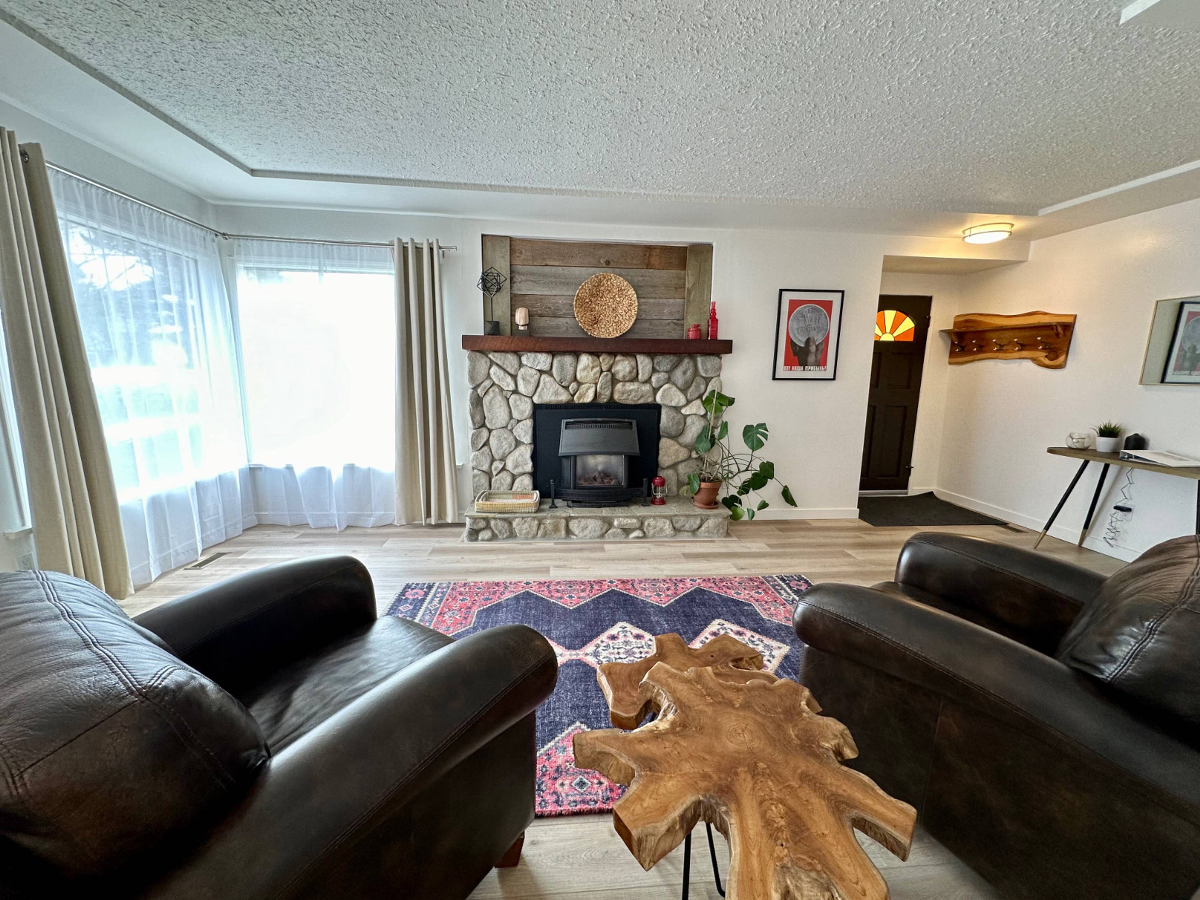 27153 34 Ave, Langley, BC 3 Bedroom House for Rent liv.rent