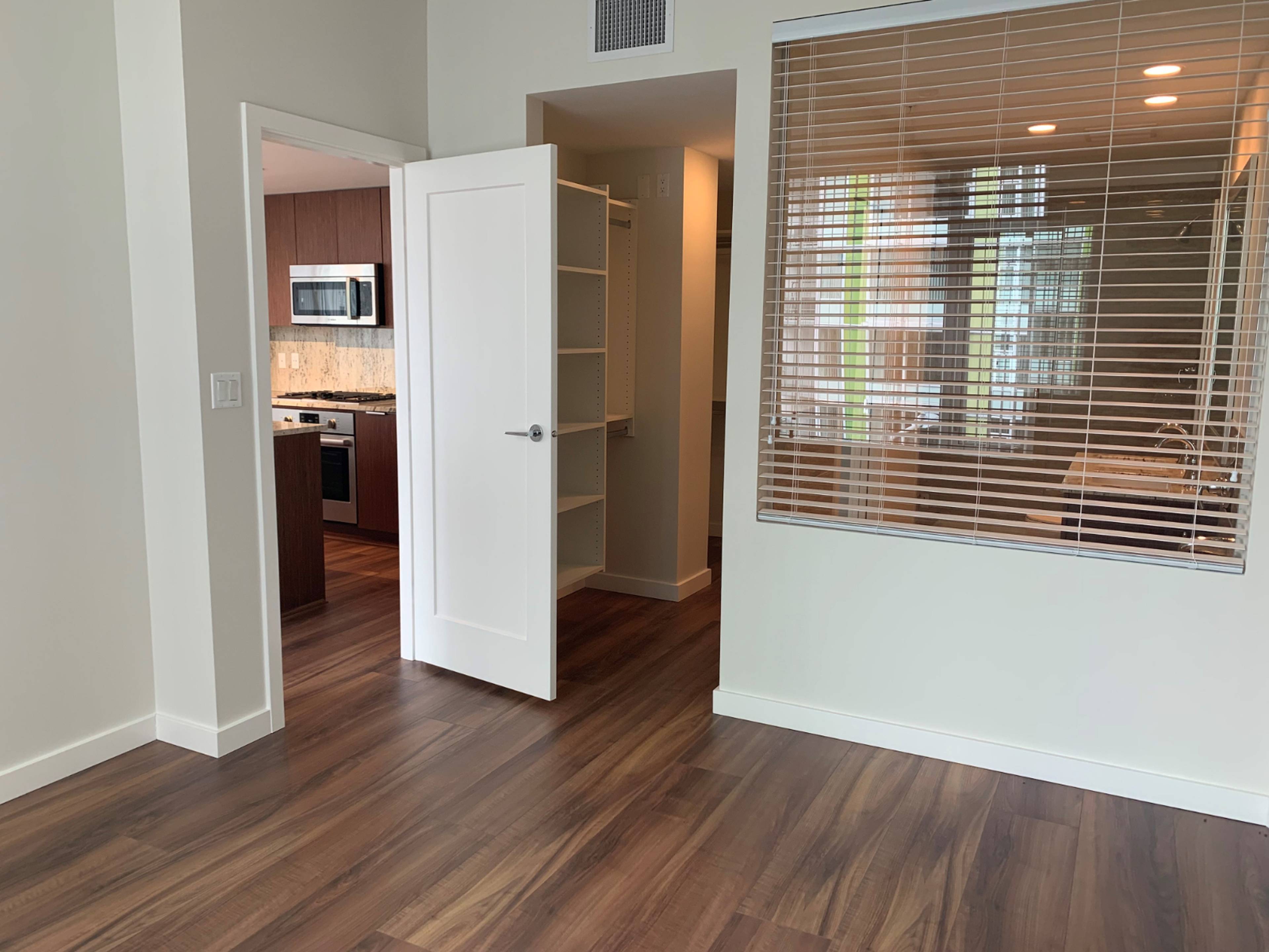 604 3333 Sexsmith Rd, Richmond, BC 3 Bedroom Apartment for Rent