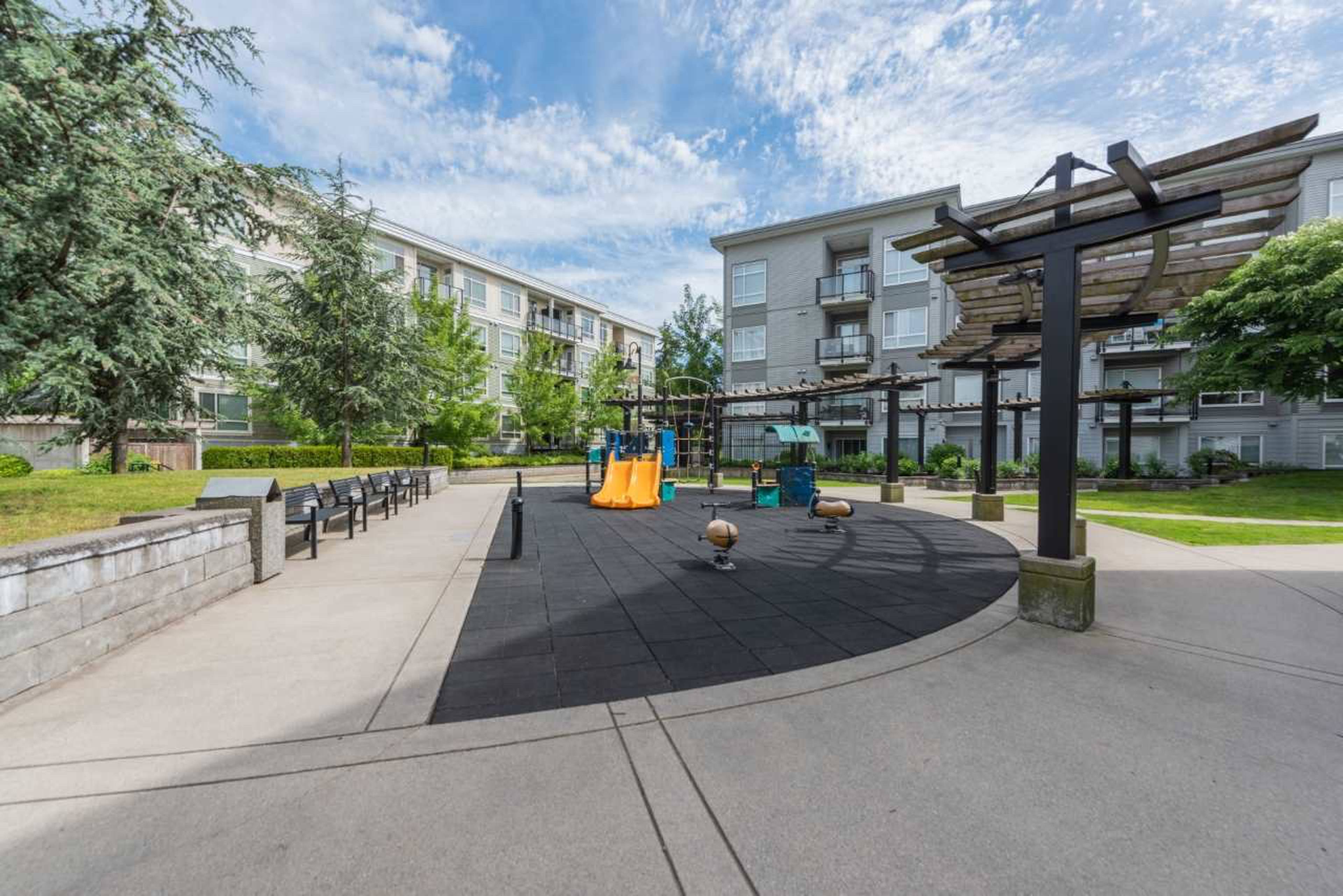 13768 108 Ave, Surrey, BC 1 Bedroom Apartment for Rent liv.rent