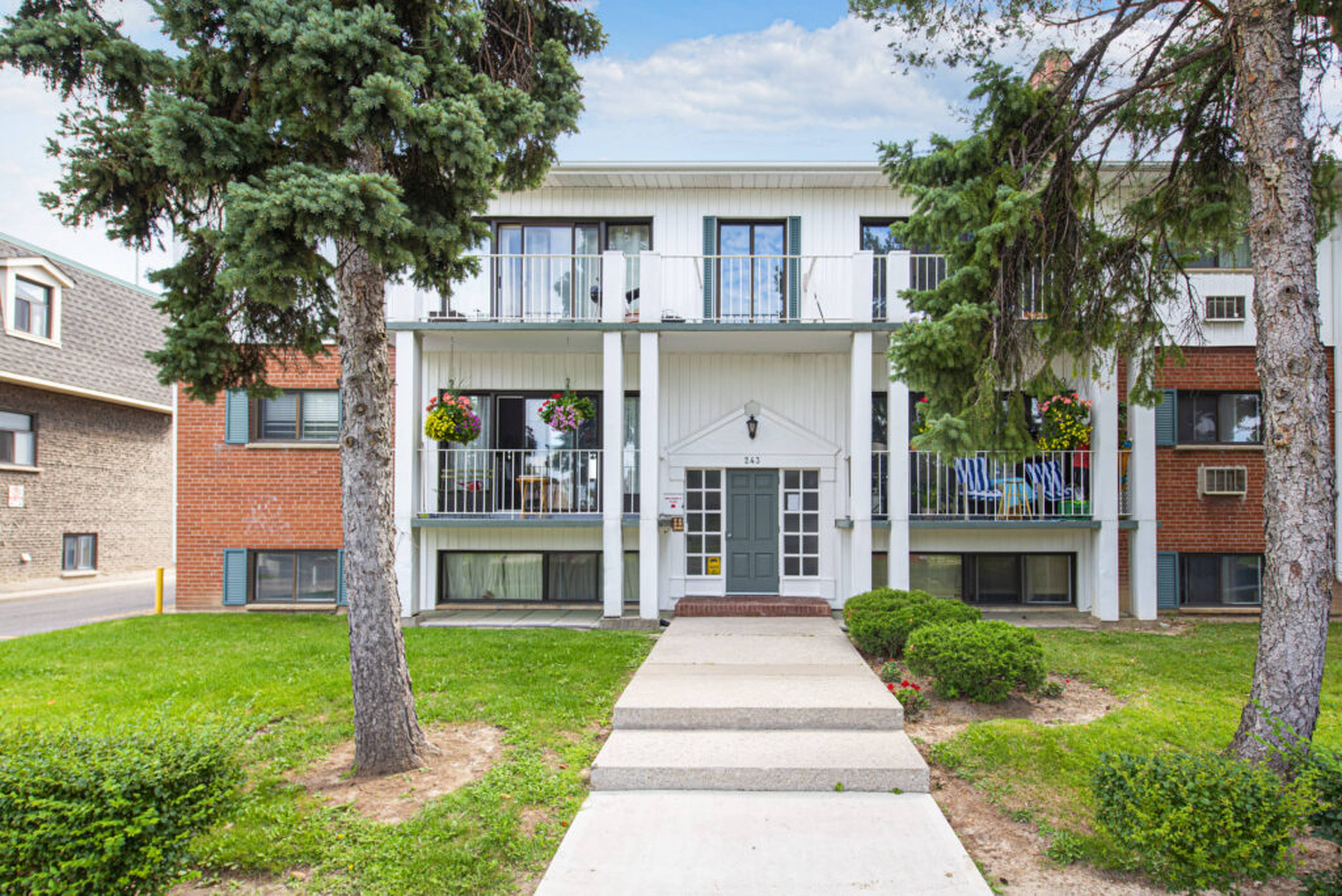 2 Bed  · 1 Bath for rent $2,344 / month