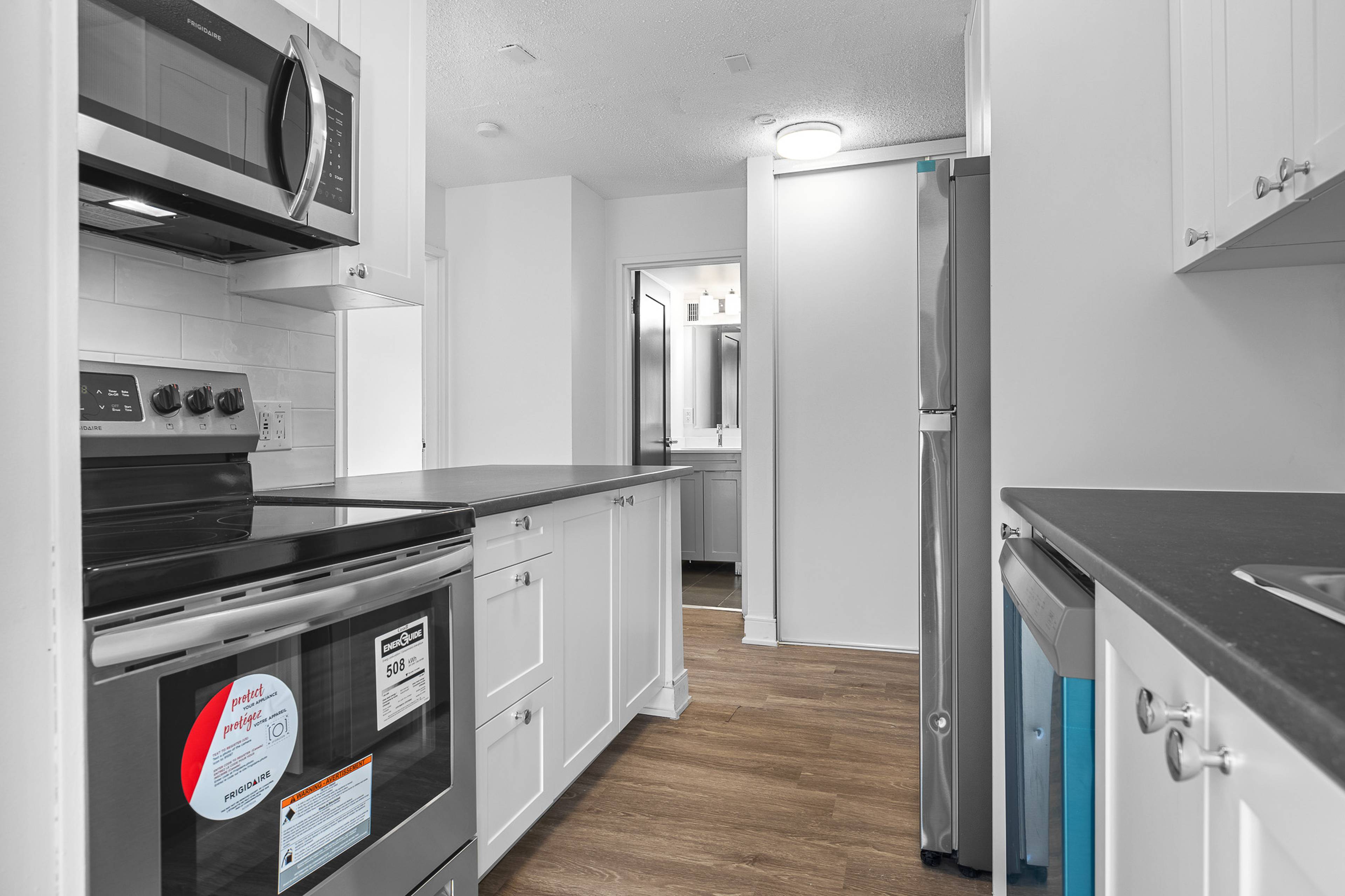 1 ch.  · 1 s. de bains for rent $1,642 / mois