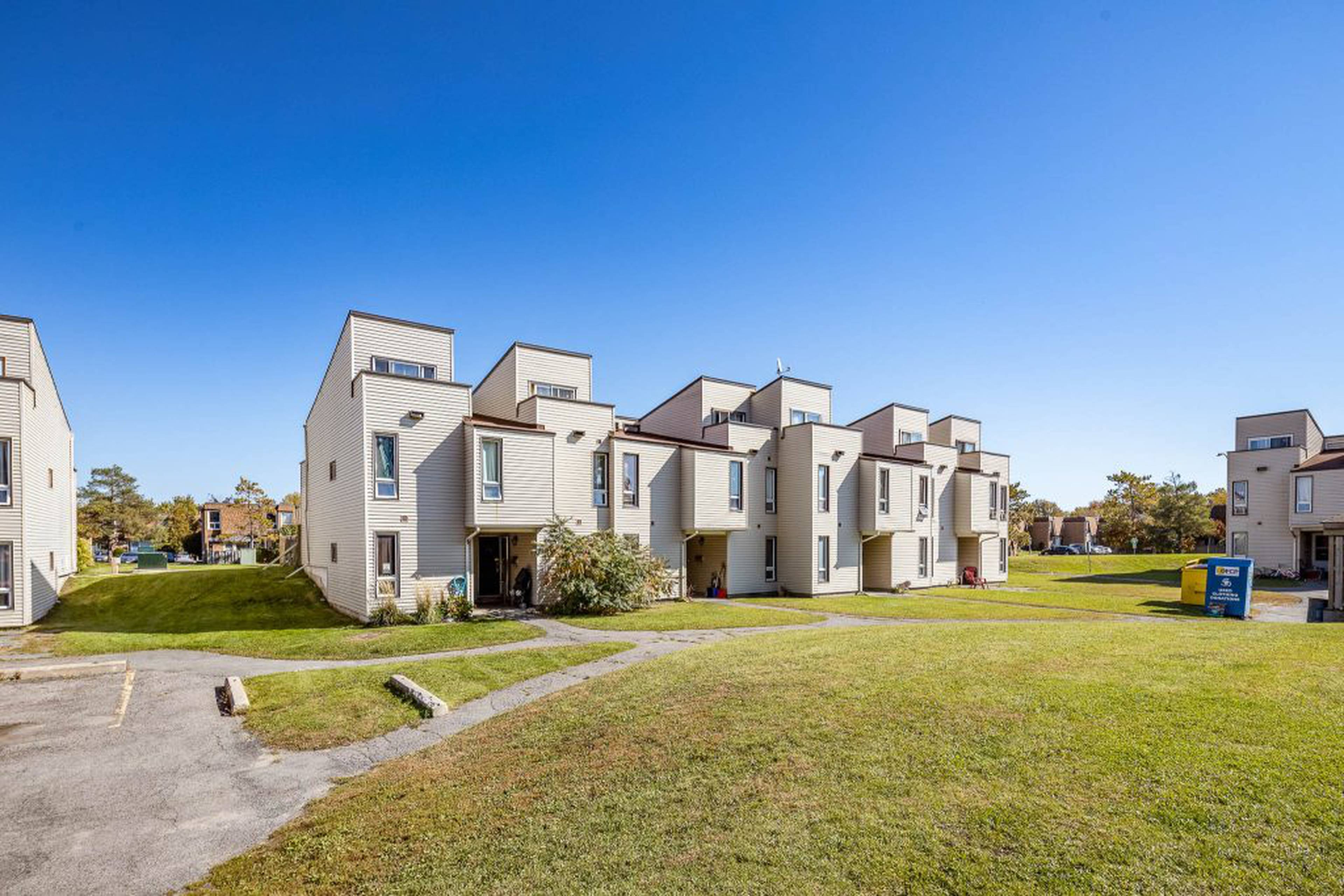 2 Bed  · 1 Bath for rent $2,014 / month