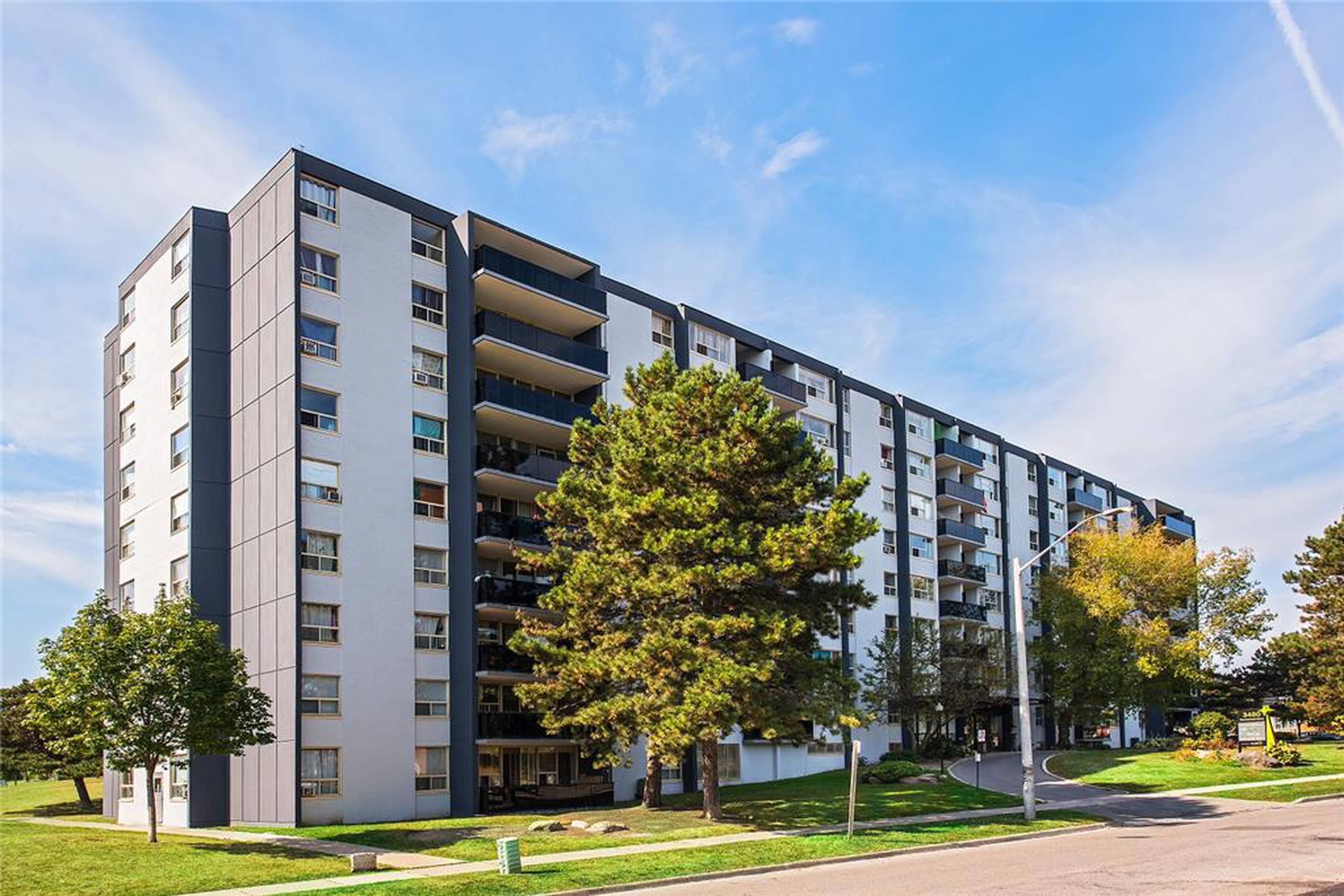 1 ch.  · 1 s. de bains for rent $1,934 / mois