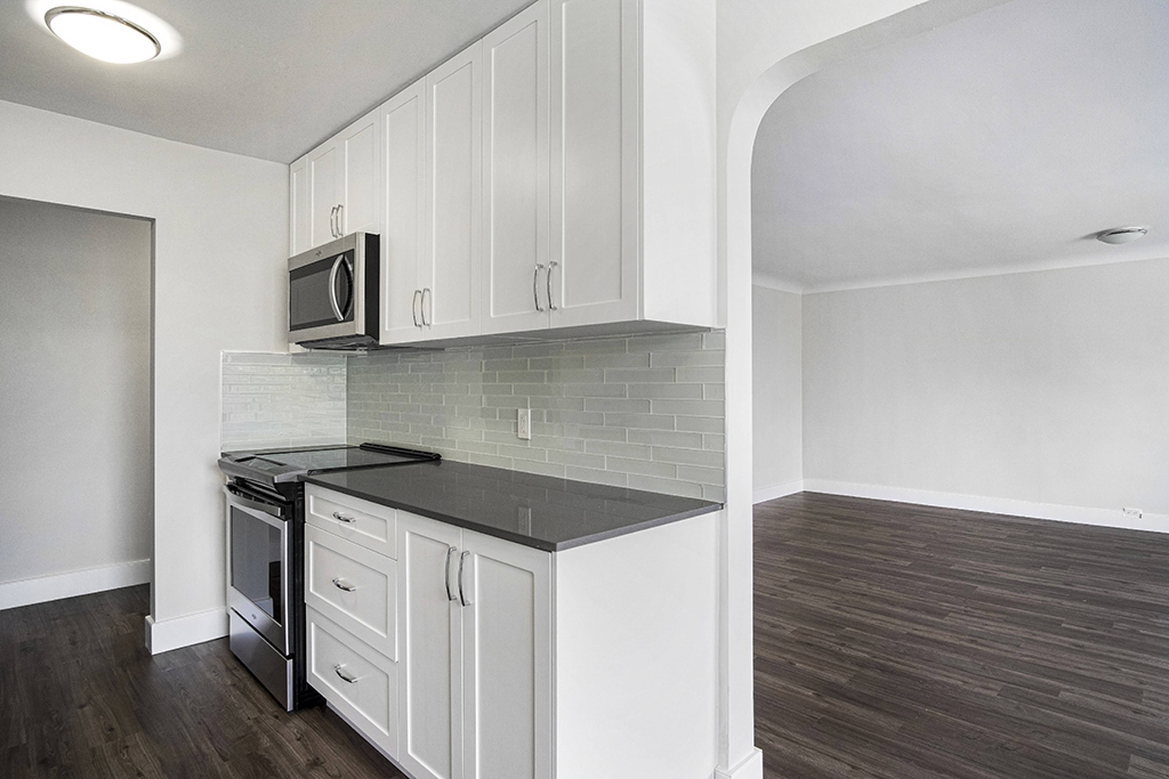 单身公寓  · 1 卫 for rent $2,373 / 月