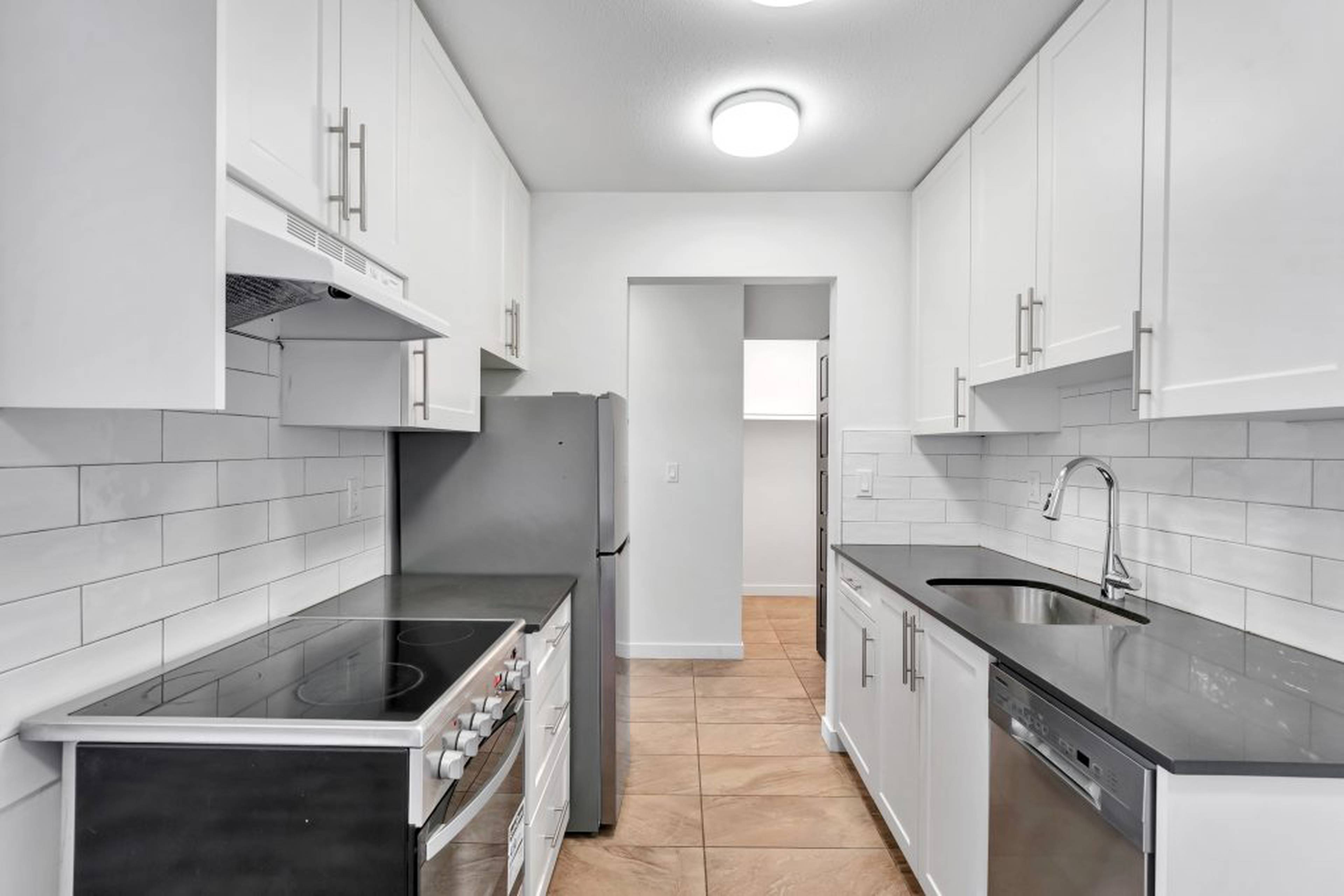 1 室  · 1 卫 for rent $2,030 / 月