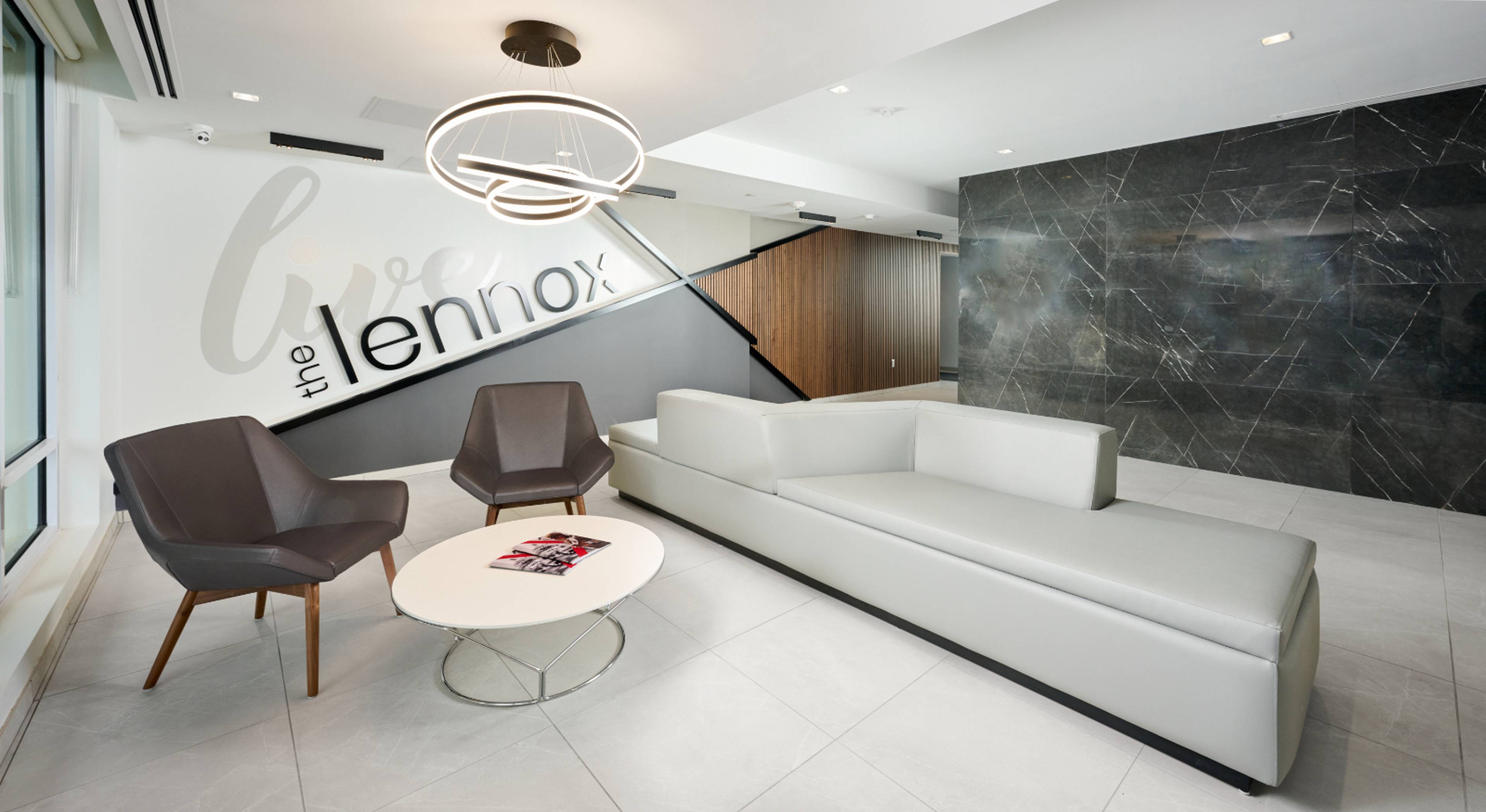 1 ch.  · 1 s. de bains for rent $2,100 / mois