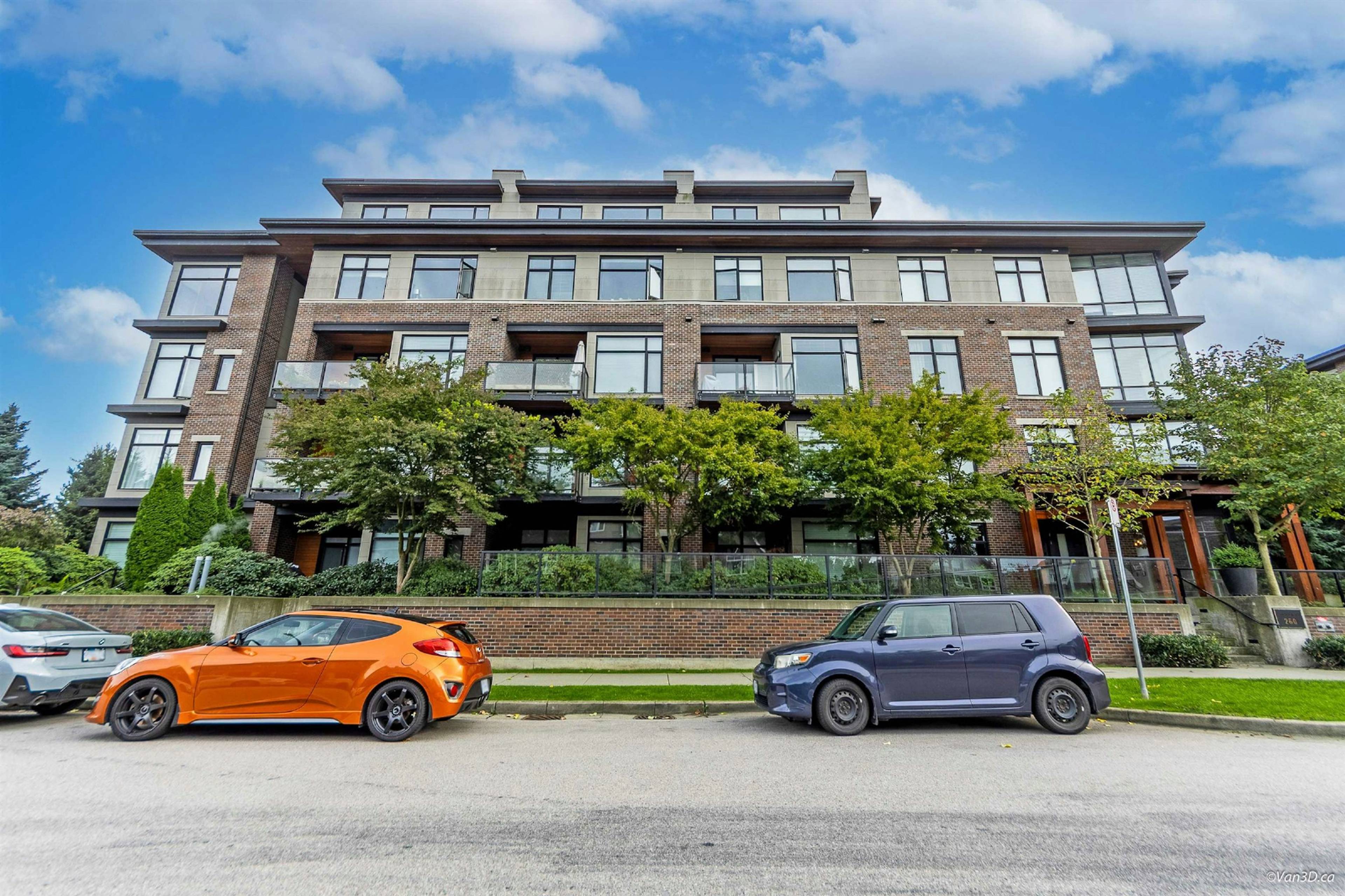 3 室  · 3 卫 for rent $3,500 / 月