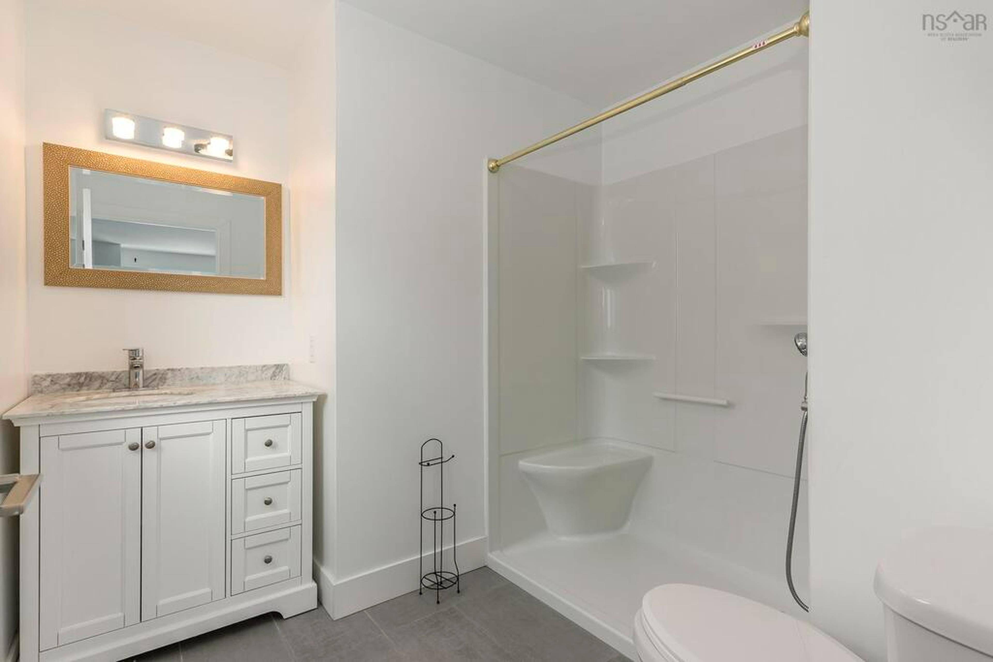 Hilden Drive, Halifax, NS 3 Bedroom Room for Rent liv.rent