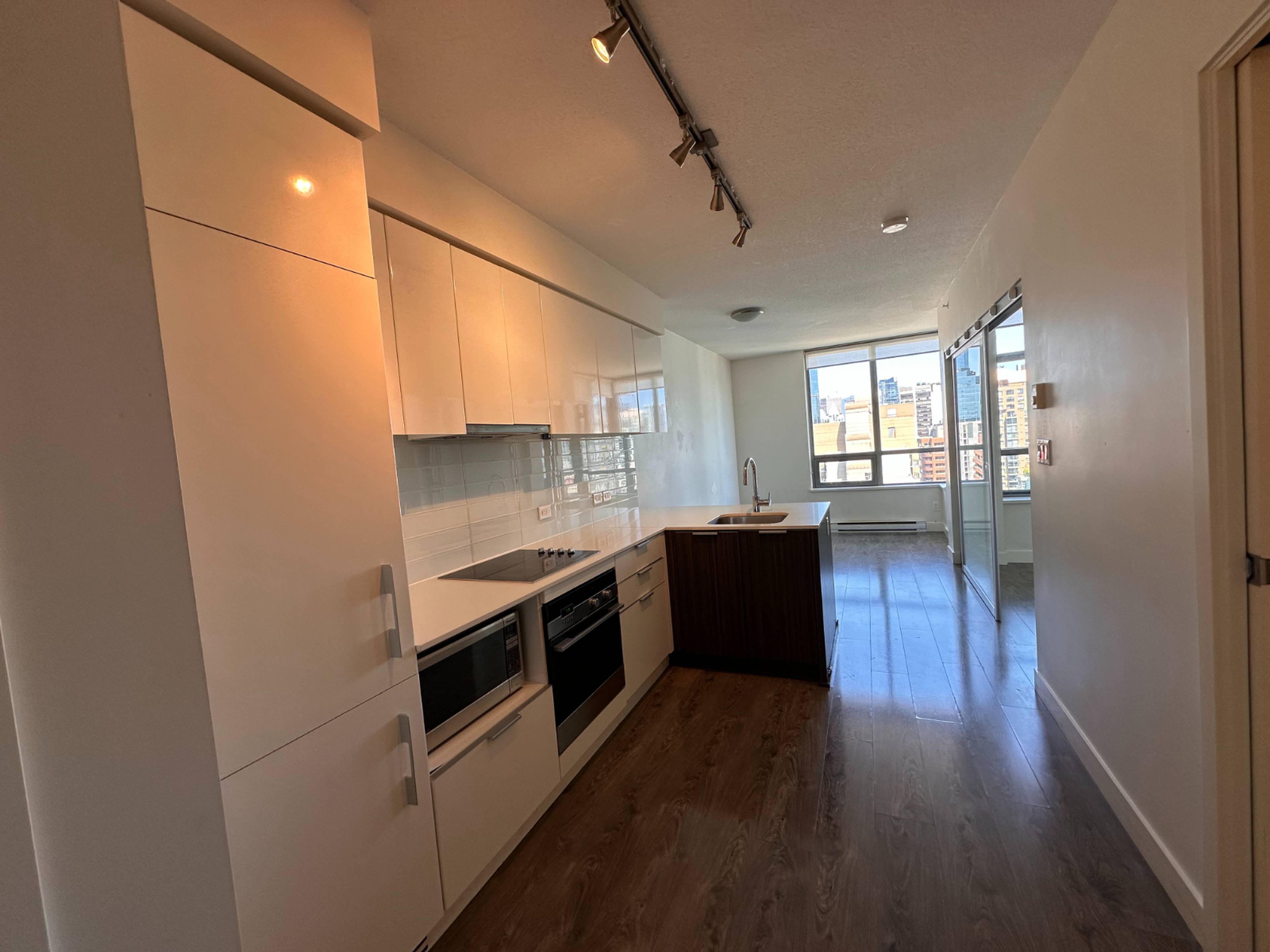 2305 1308 Hornby St, Vancouver, BC 1 Bedroom Apartment for Rent