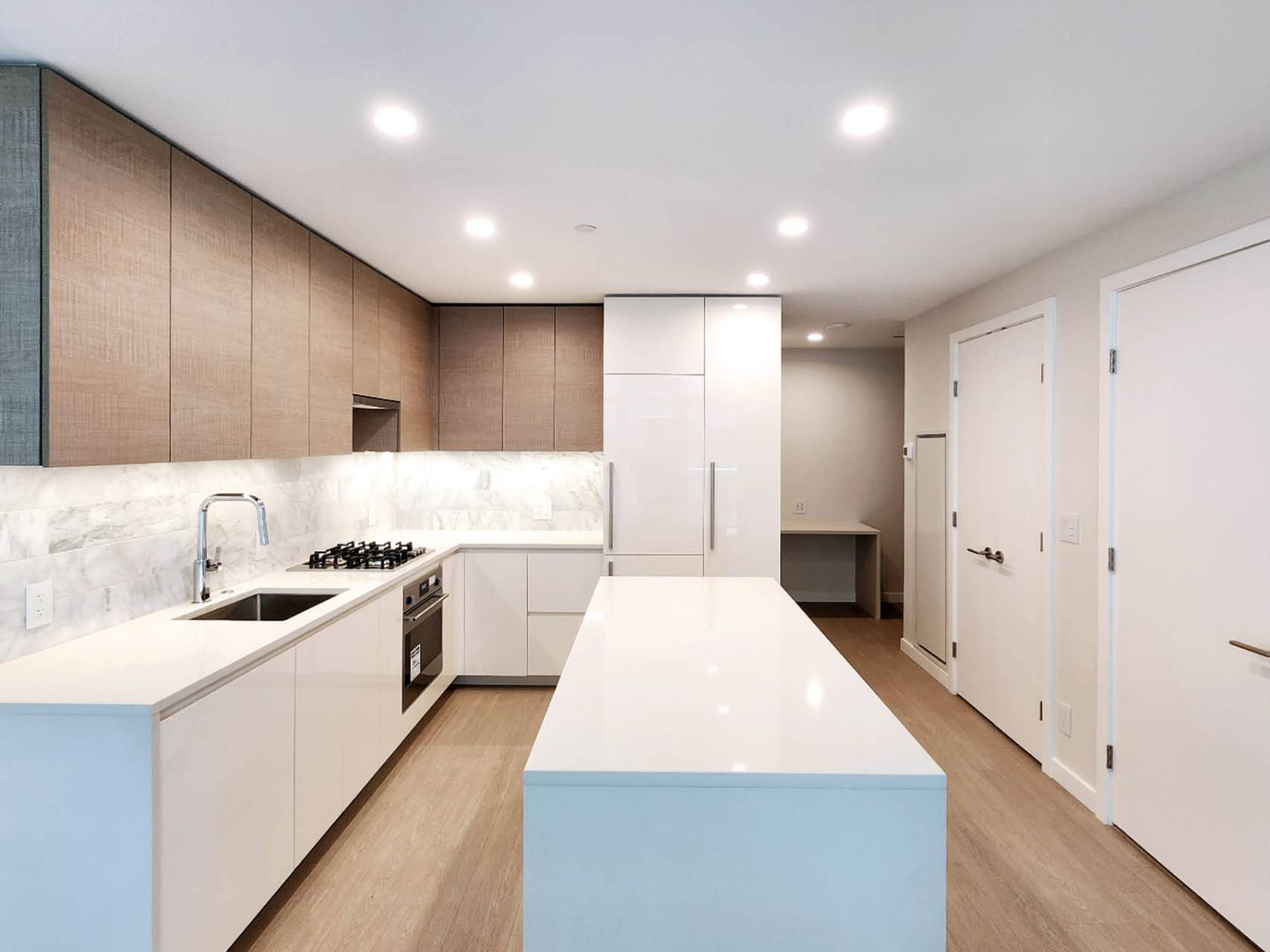 1 室  · 1 卫 for rent $2,300 / 月