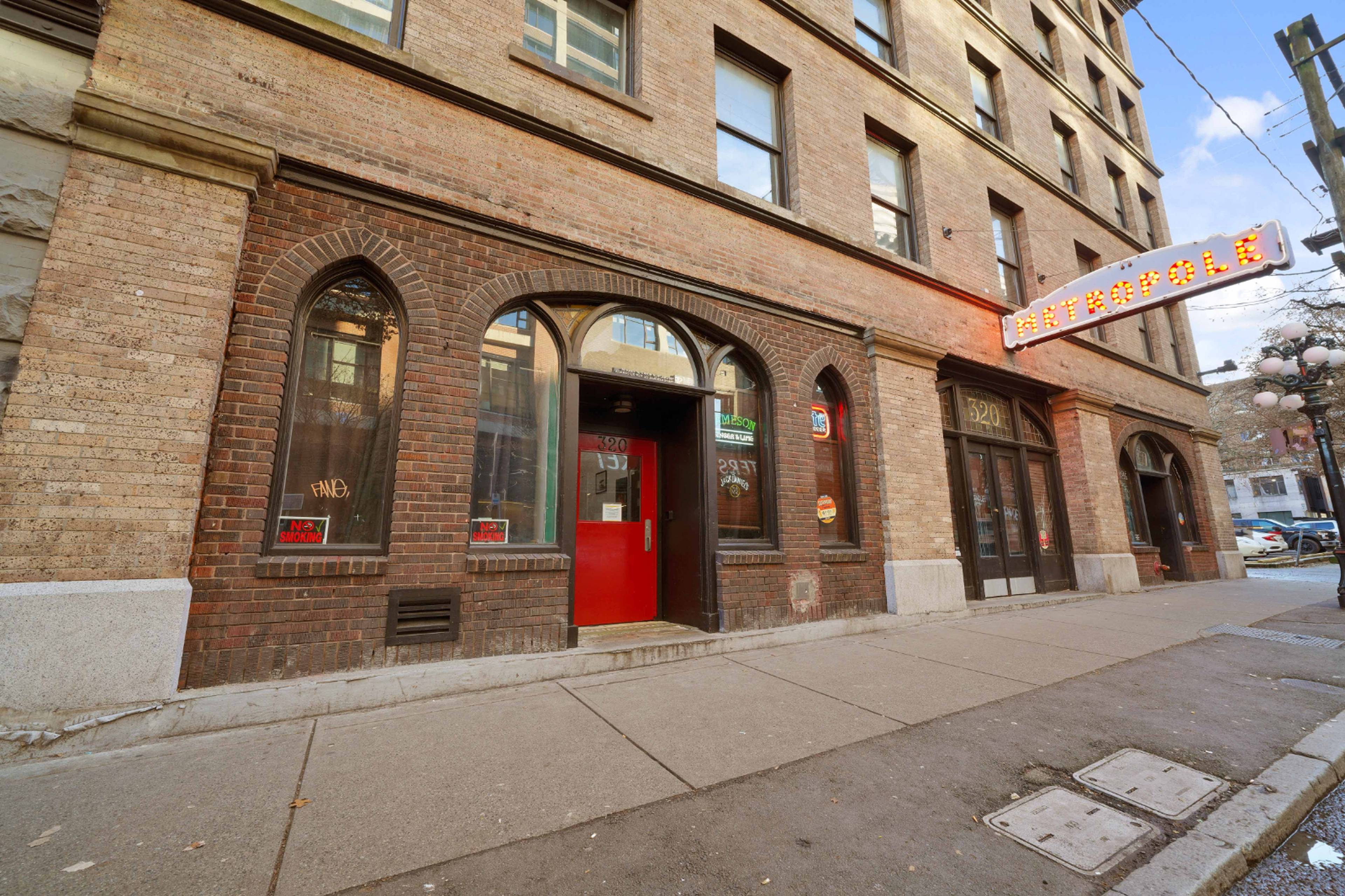 1 Bed  · 1 Bath for rent $1,400 / month