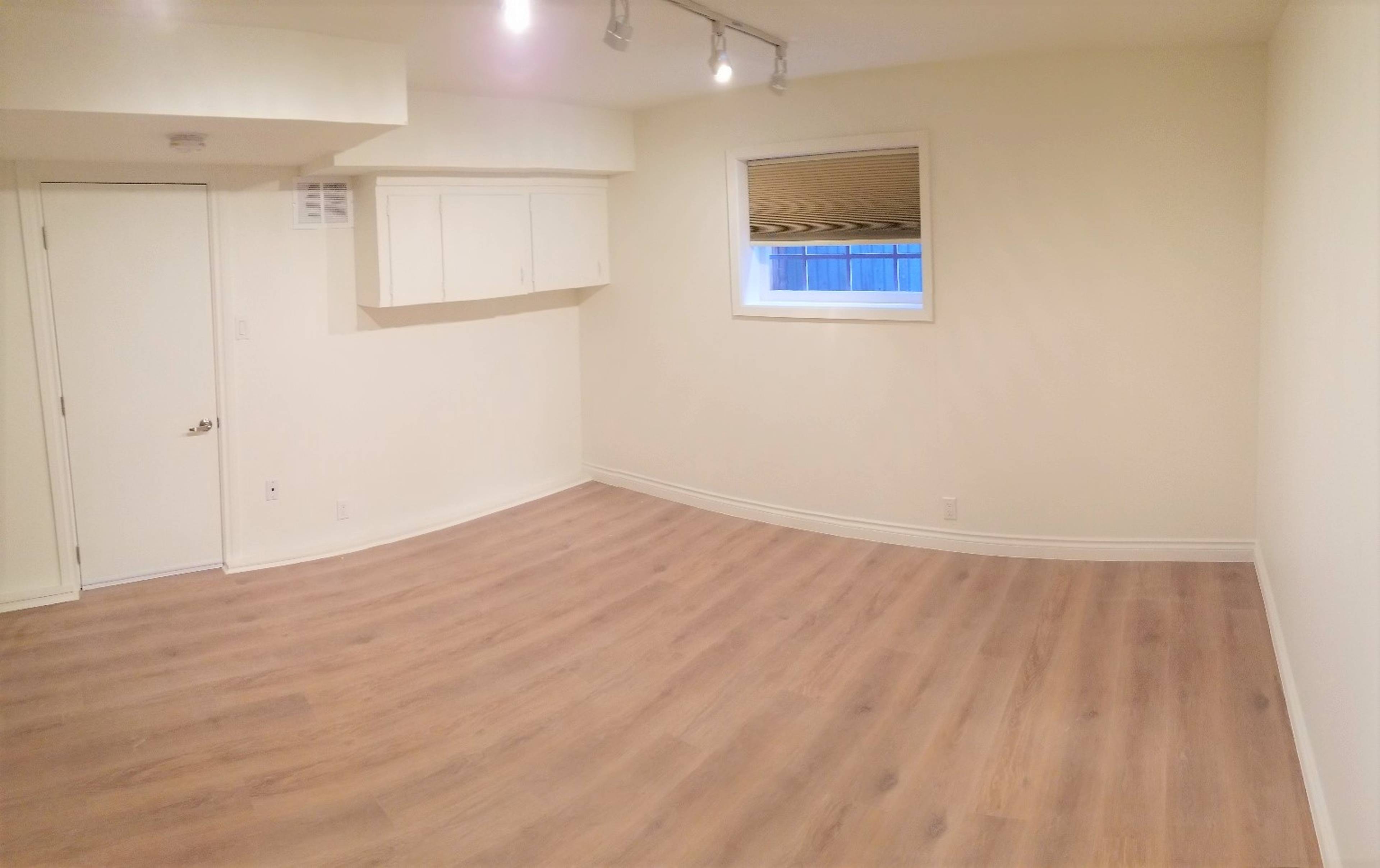 Osler St, Vancouver, BC 3 Bedroom House for Rent liv.rent