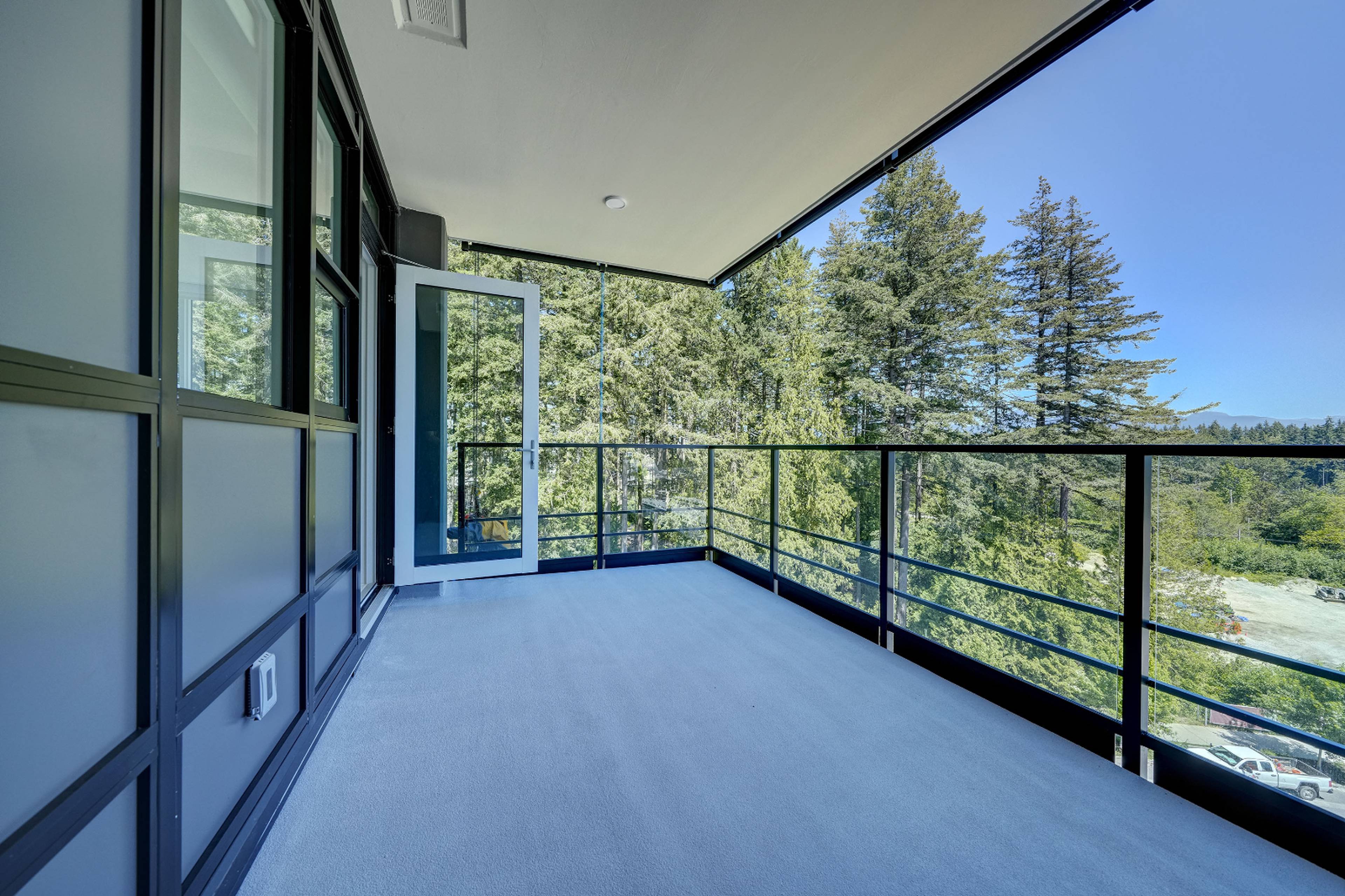 1 ch.  · 1 s. de bains for rent $3,000 / mois