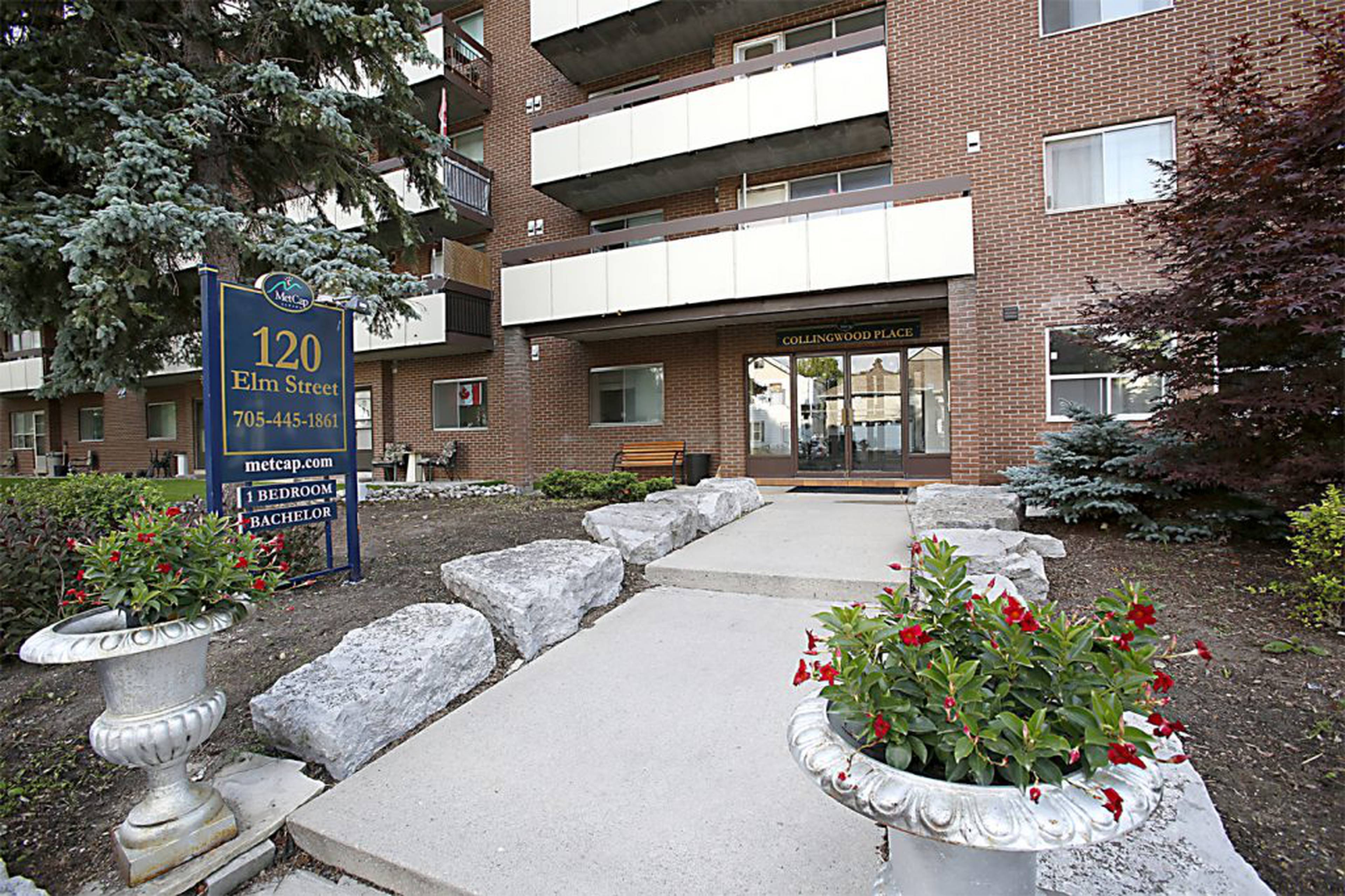 2 Bed  · 1 Bath for rent $1,999 / month