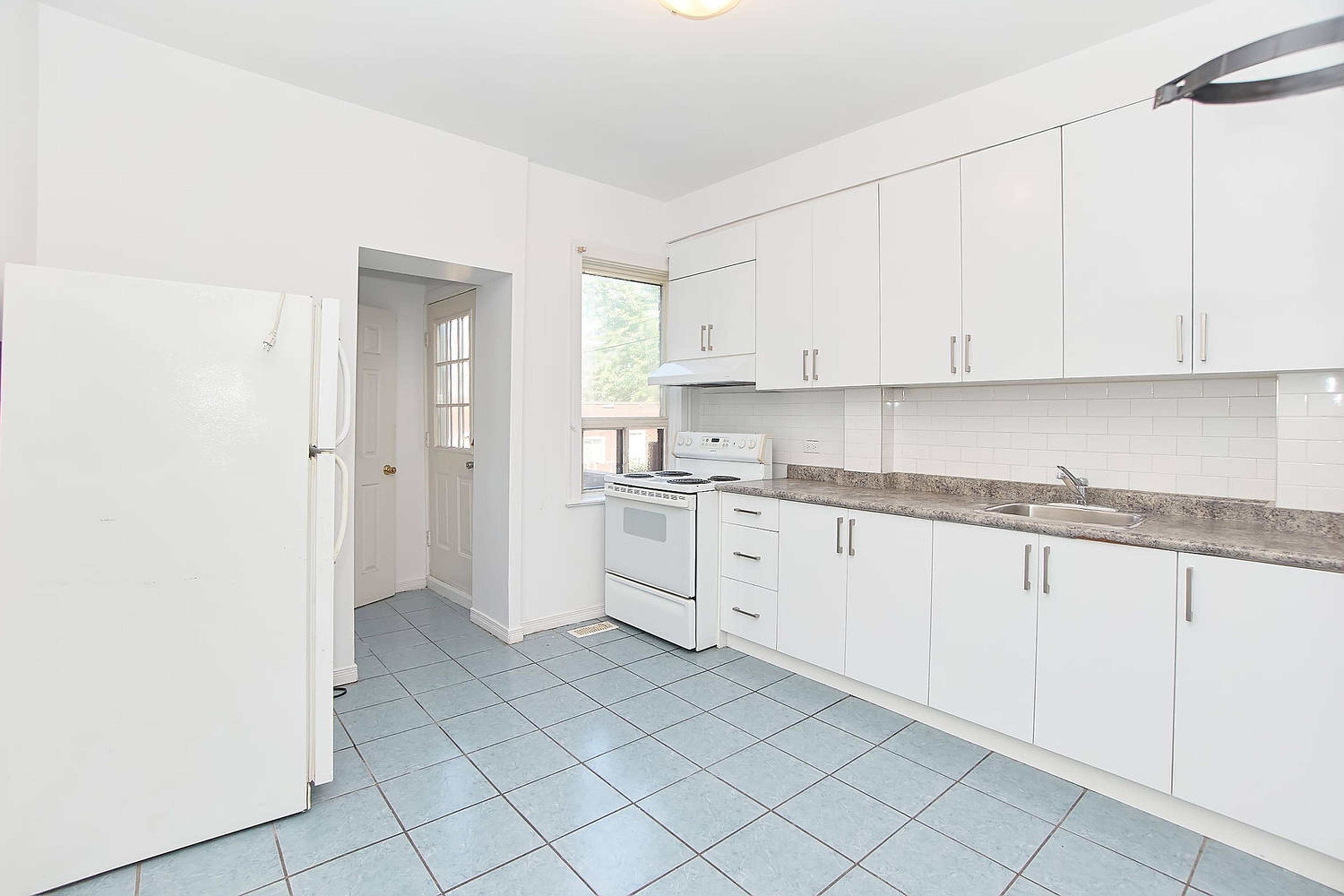 Main Floor 1182 Ossington Ave., Toronto, ON 3 Bedroom Room for Rent