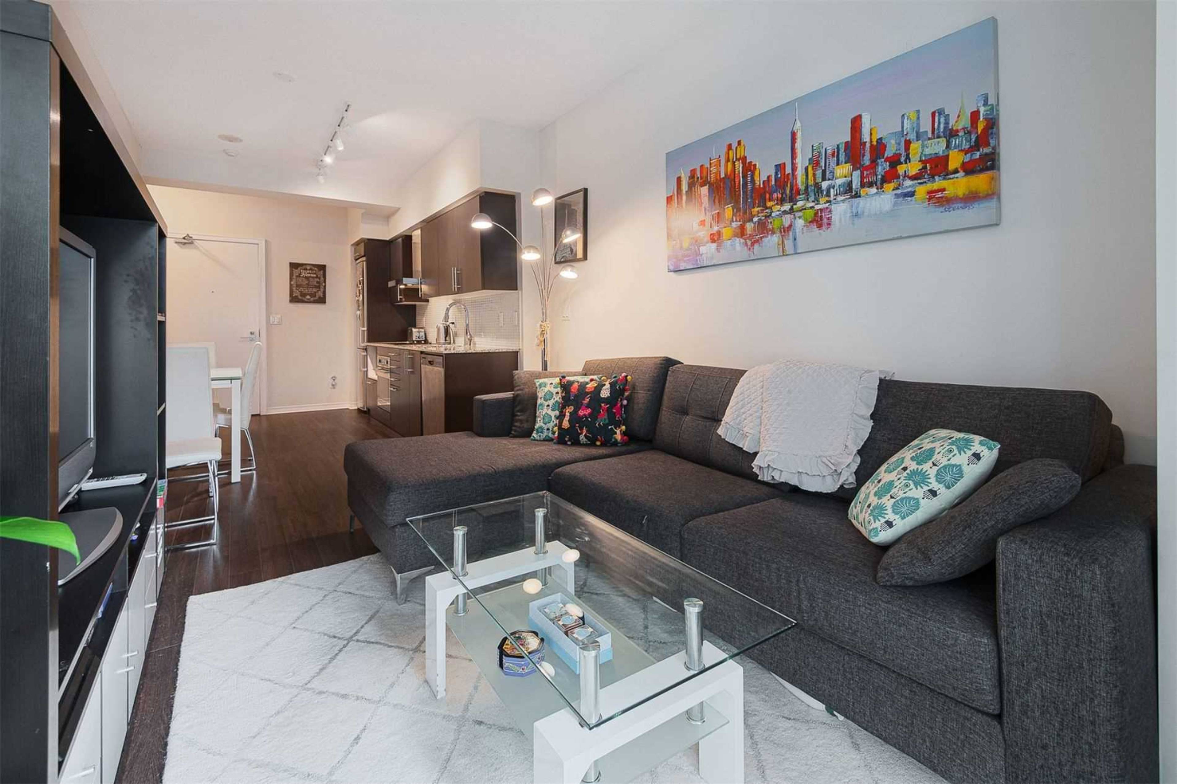 15 Greenview Ave, Toronto, ON 1 Bedroom Apartment for Rent liv.rent