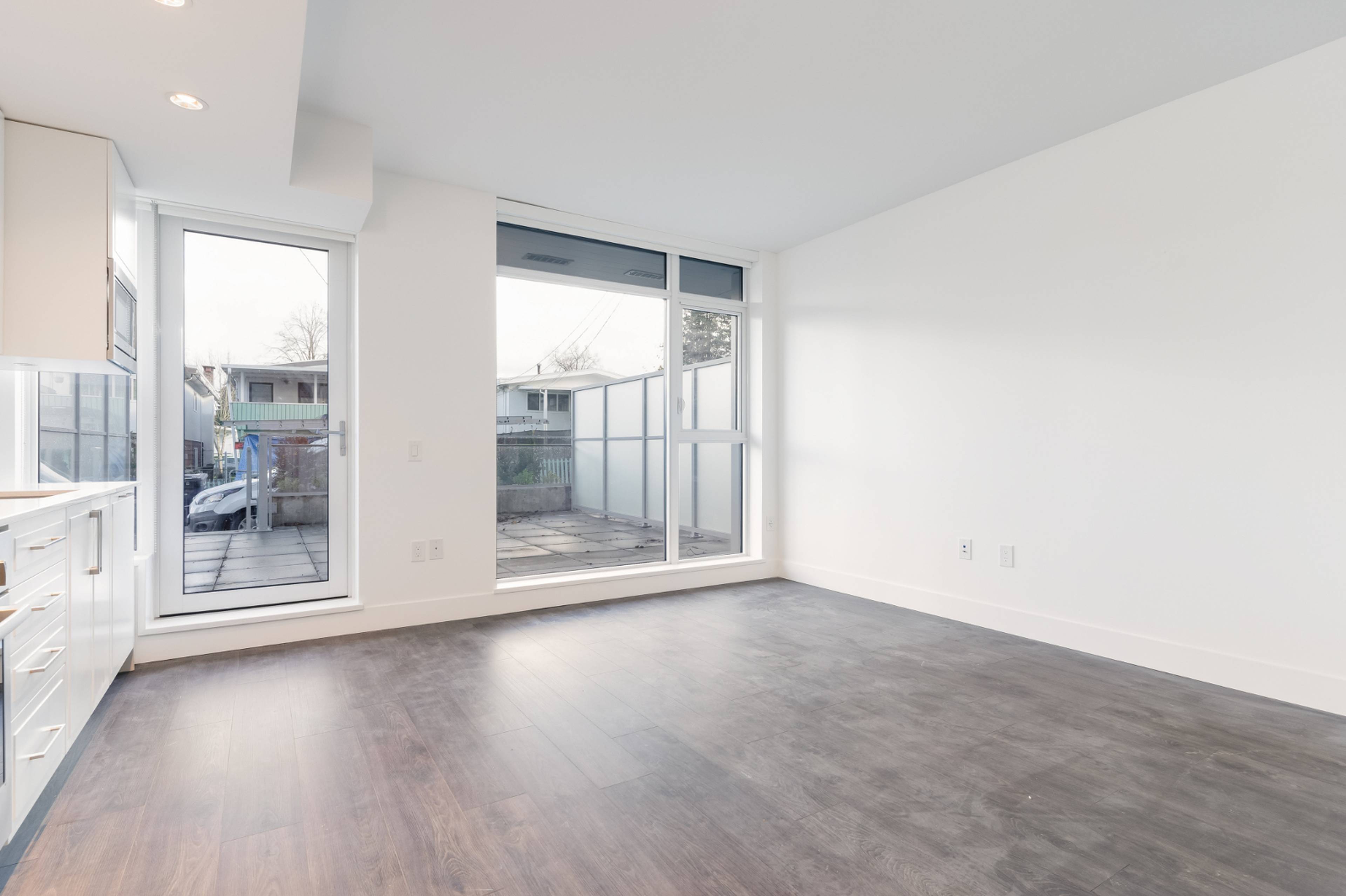 204 2435 Kingsway, Vancouver, BC 1 Bedroom Apartment for Rent liv