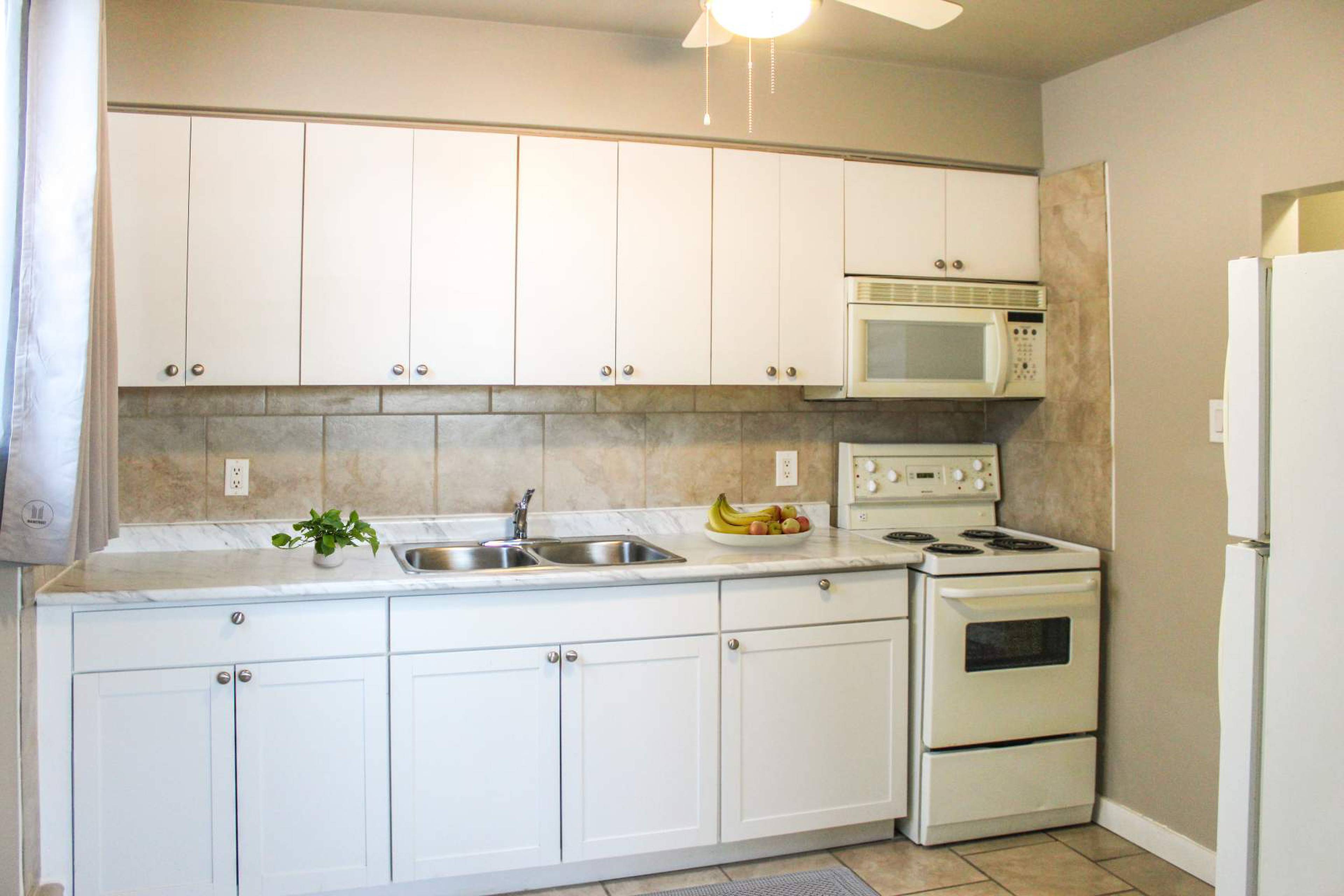 Studio  · 1 Bath for rent $999 / month