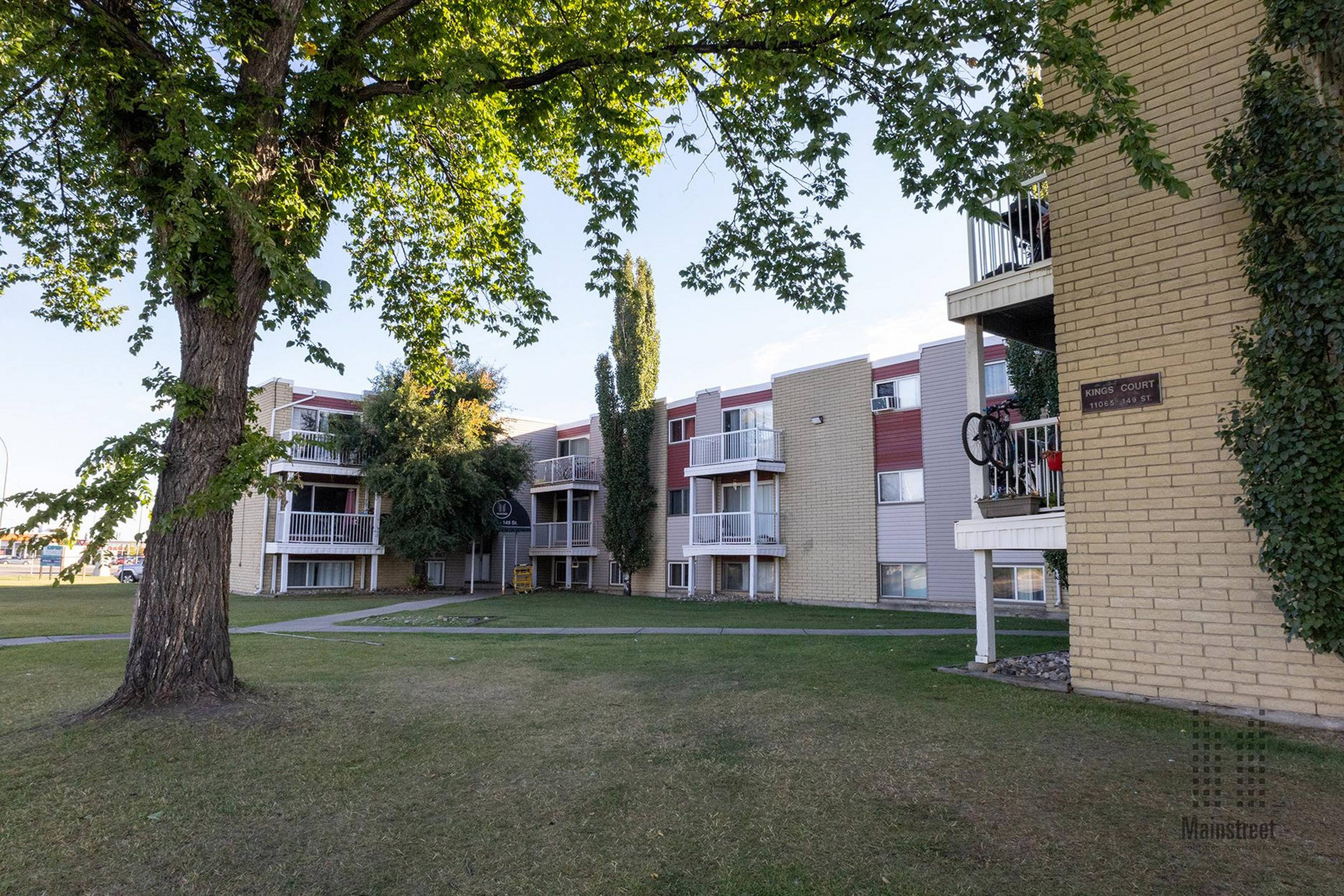 1 室  · 1 卫 for rent $1,319 / 月