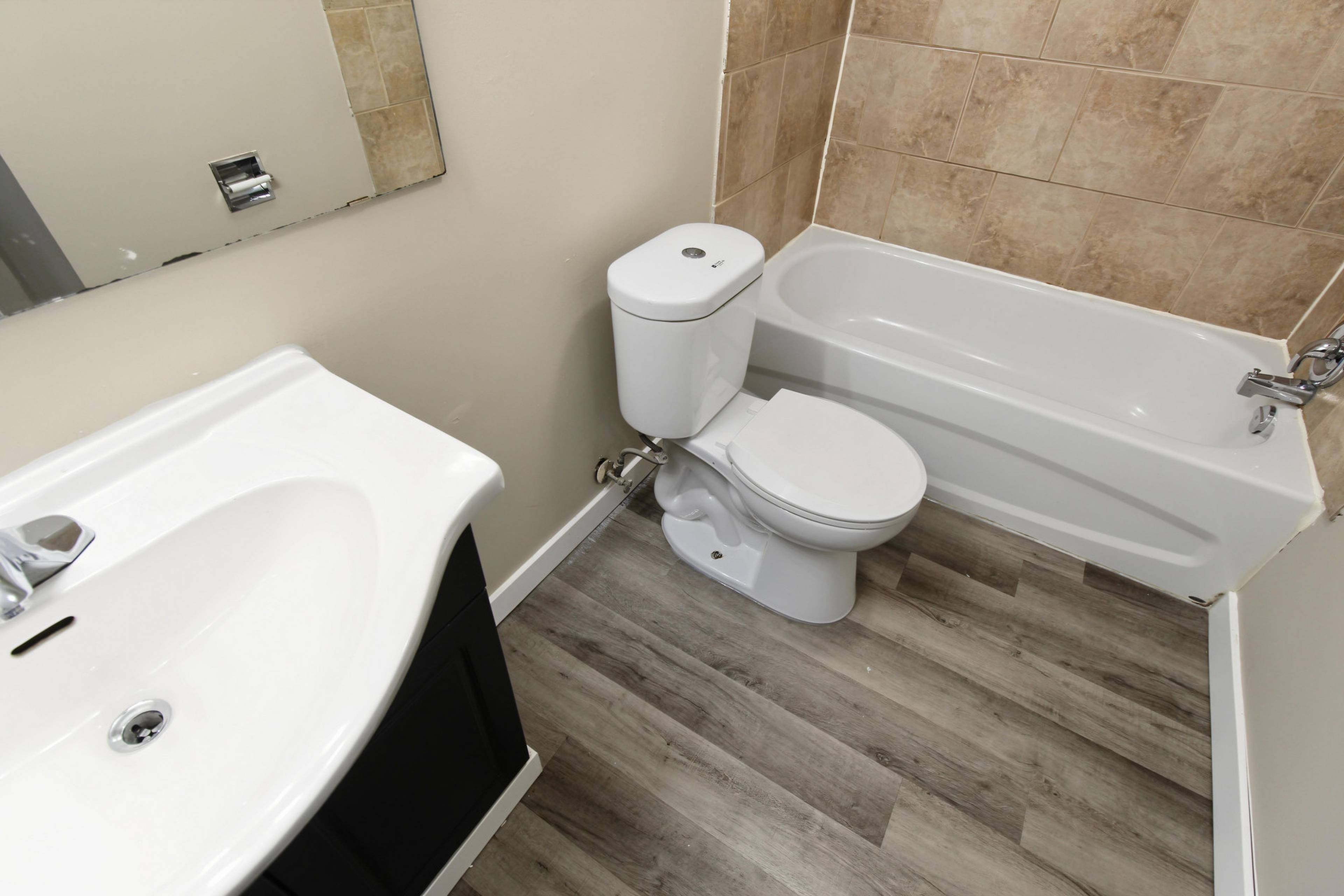 2 Bed  · 1 Bath for rent $1,075 / month