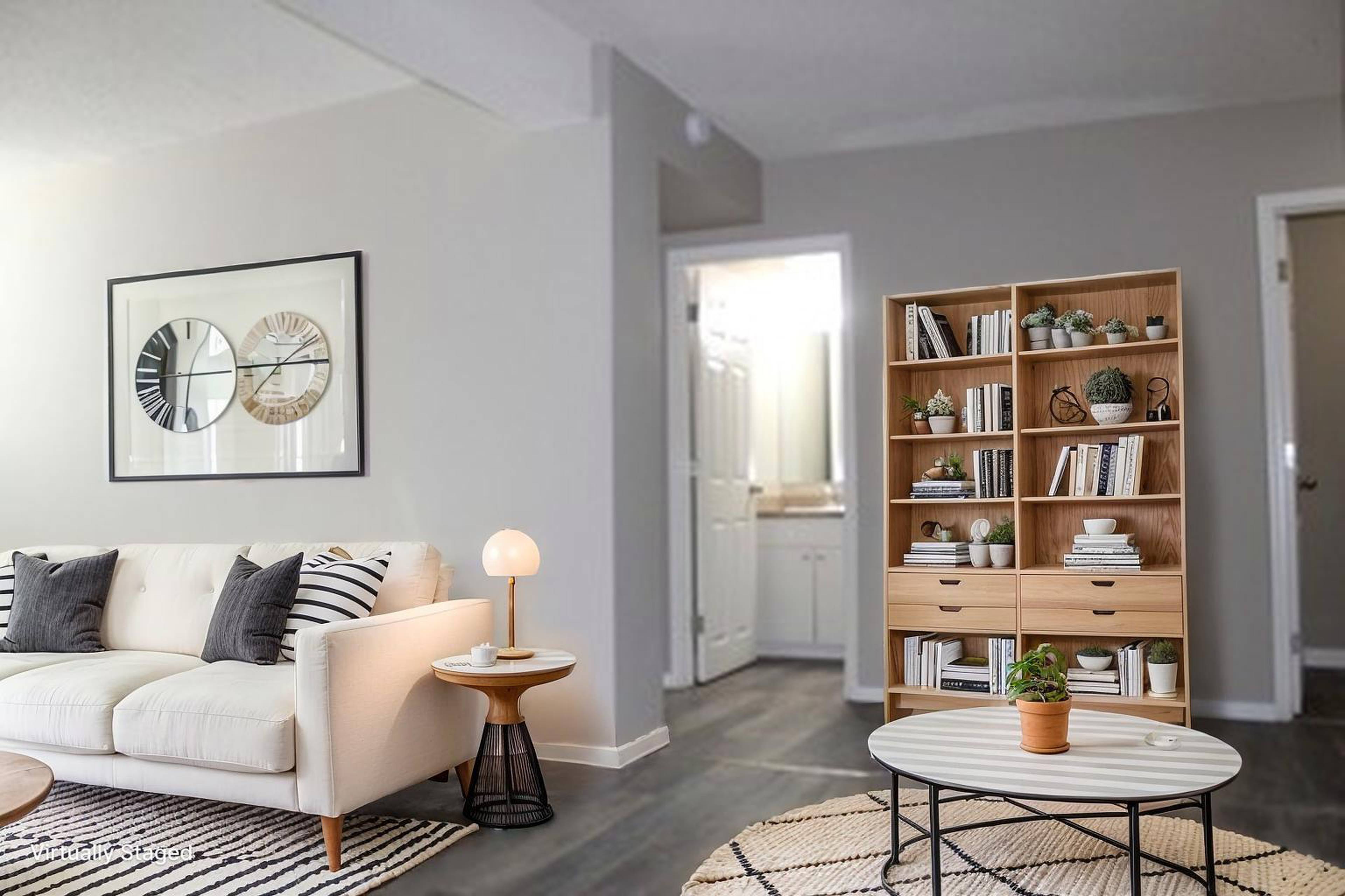 1 ch.  · 1 s. de bains for rent $875 / mois
