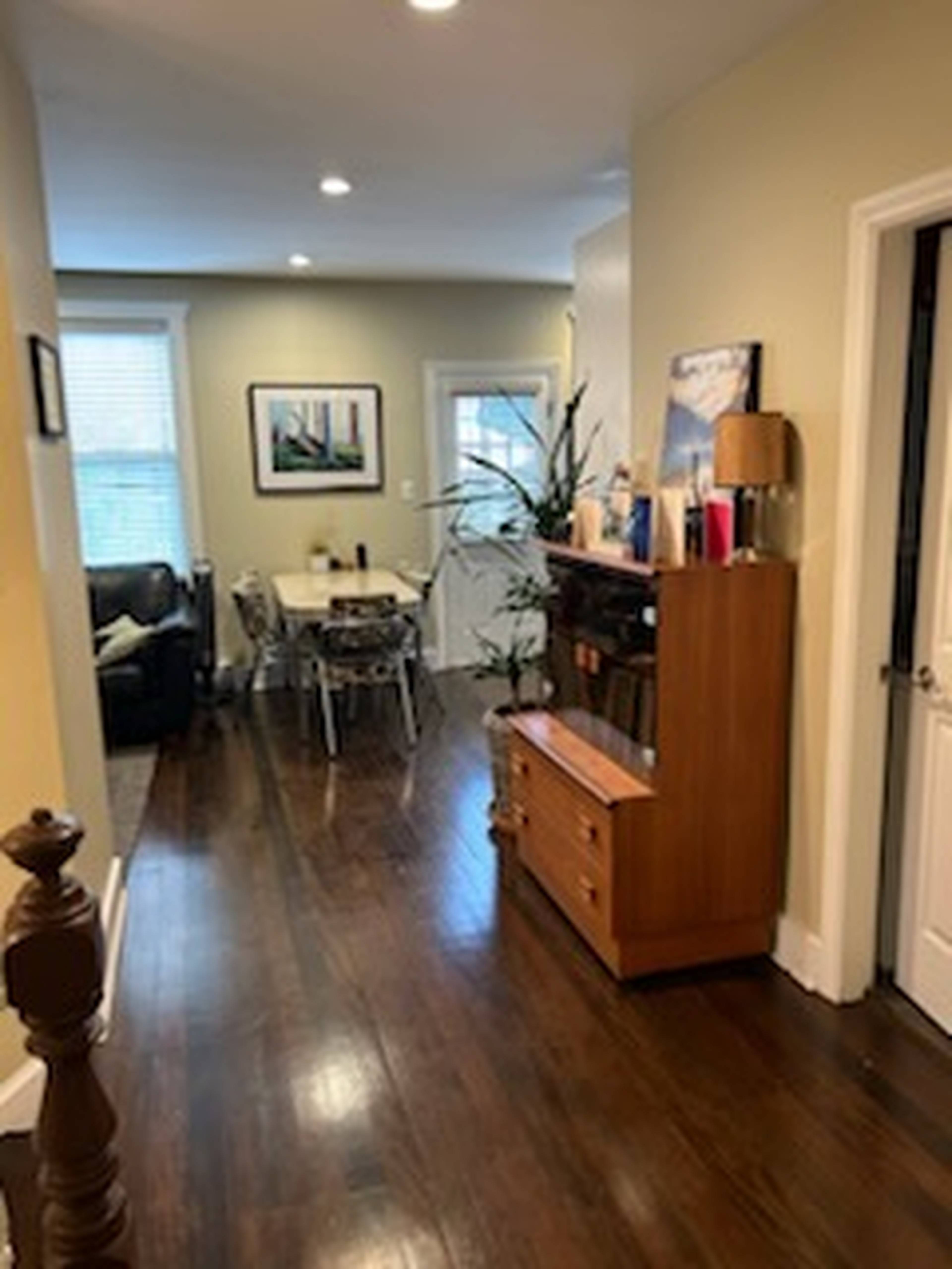 1936 Grant St, Vancouver, BC 2 Bedroom Room for Rent liv.rent