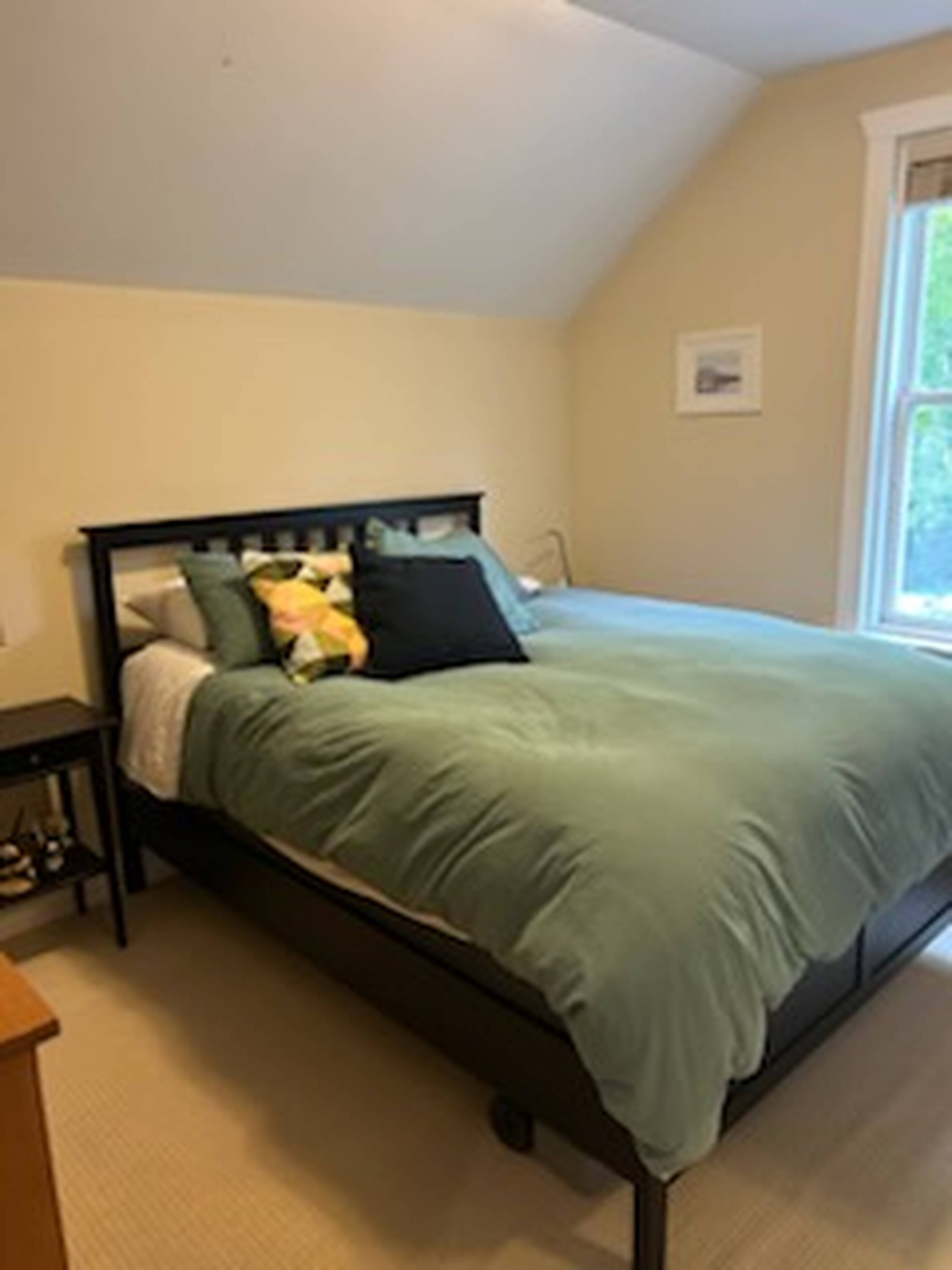 1936 Grant St, Vancouver, BC 2 Bedroom Room for Rent liv.rent