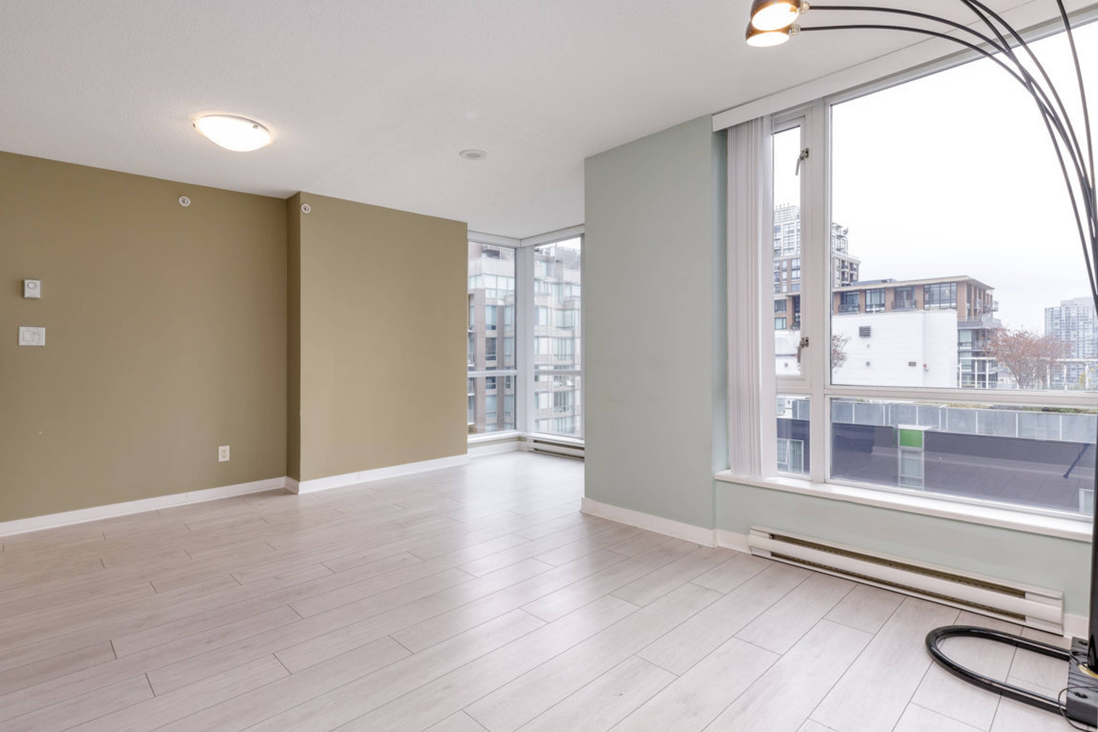 1082 Seymour St, Vancouver, BC 2 Bedroom Apartment for Rent liv.rent