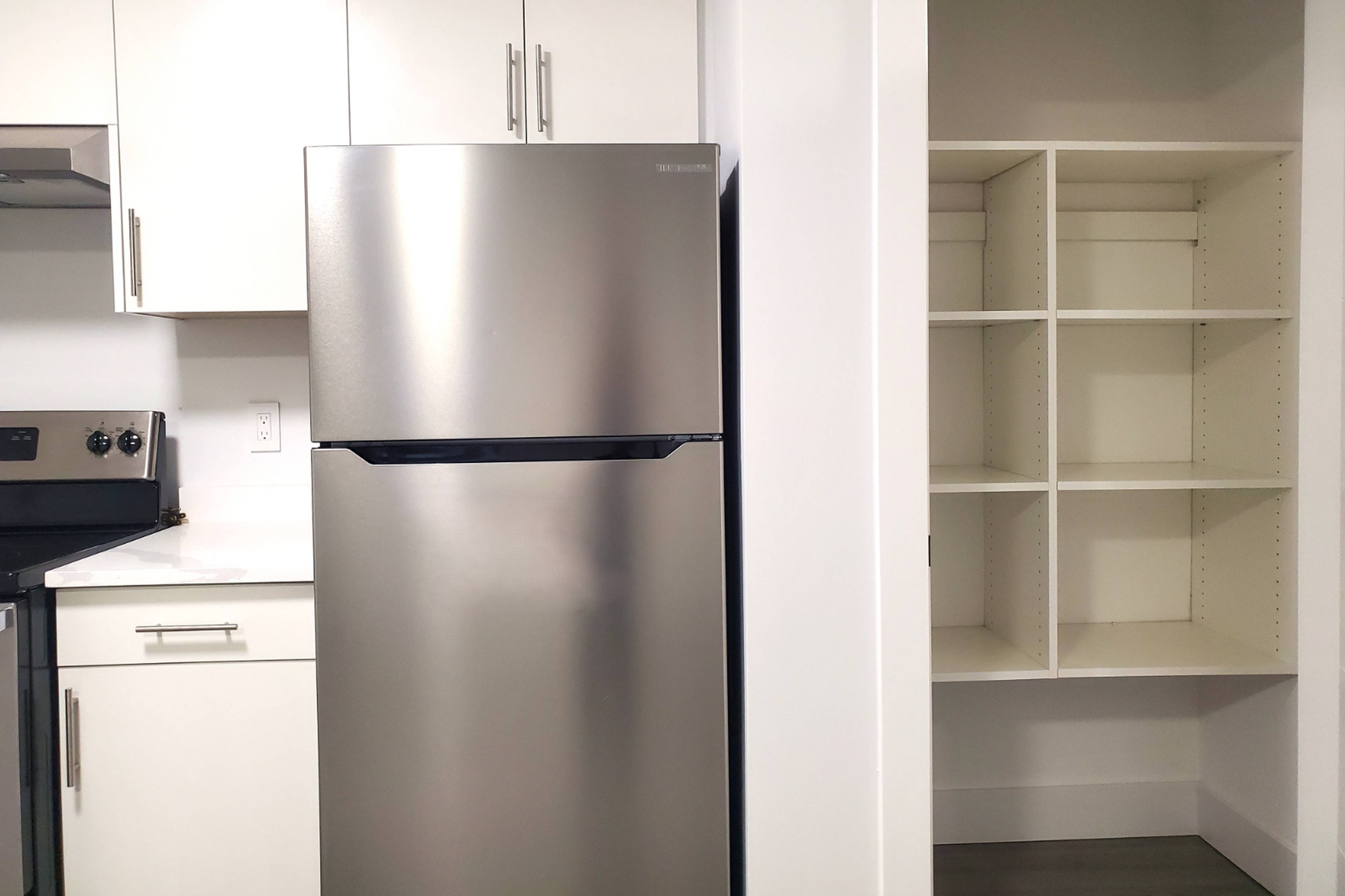 1705 (Basement A) 167 Street, White Rock, White Rock, BC 2 Bedroom