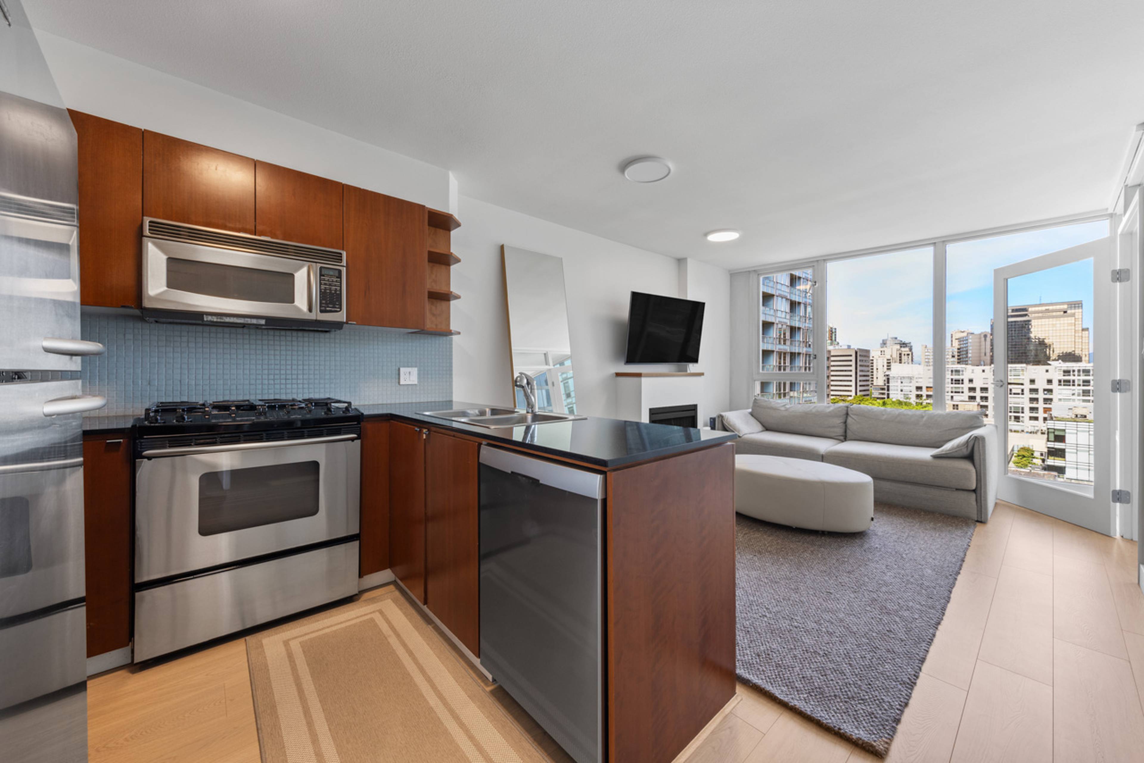 1102 822 Seymour St, Vancouver, BC 1 Bedroom Apartment for Rent