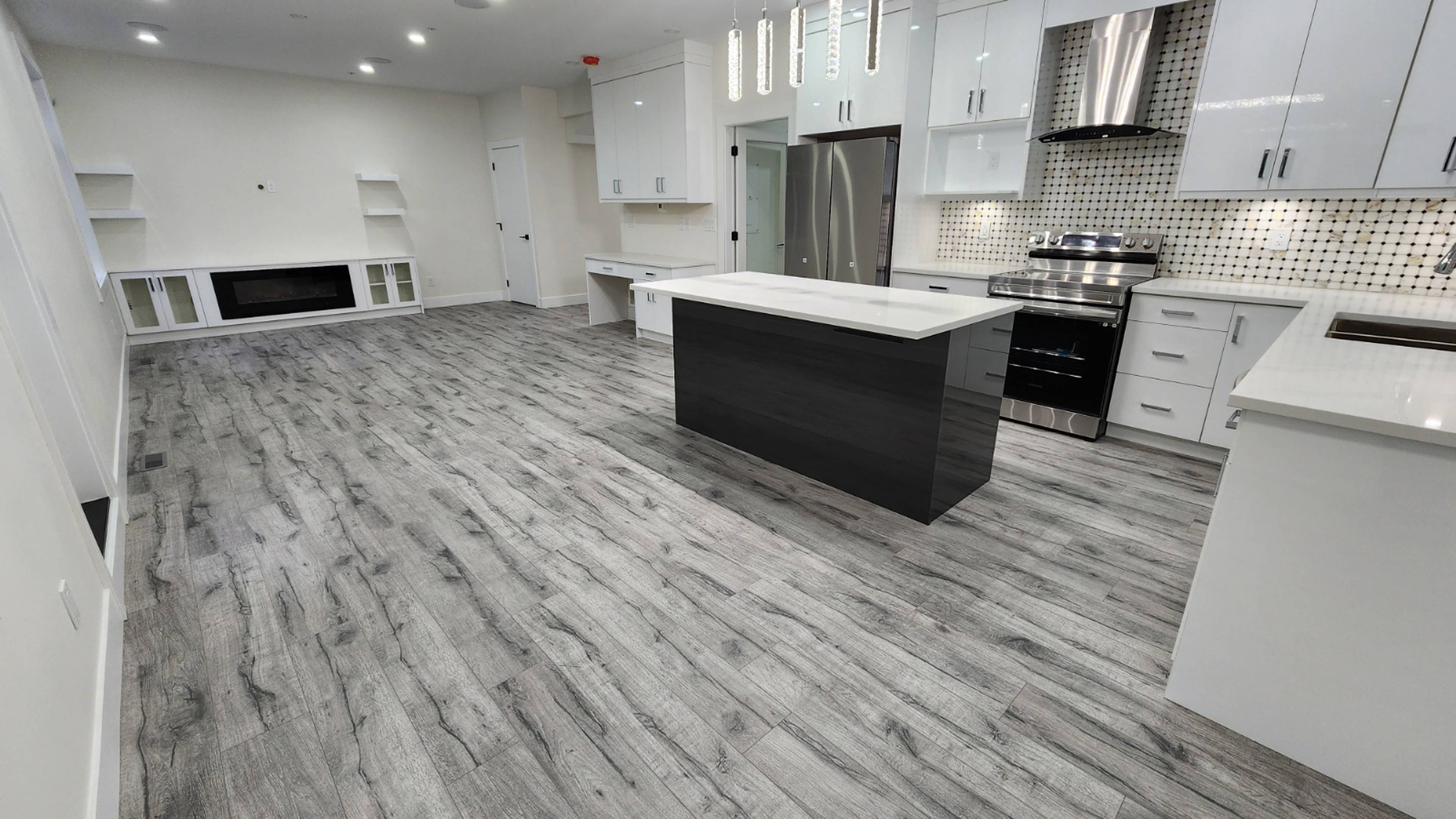 Dianne Brooke Avenue, Abbotsford, BC 3 Bedroom Room for Rent liv.rent