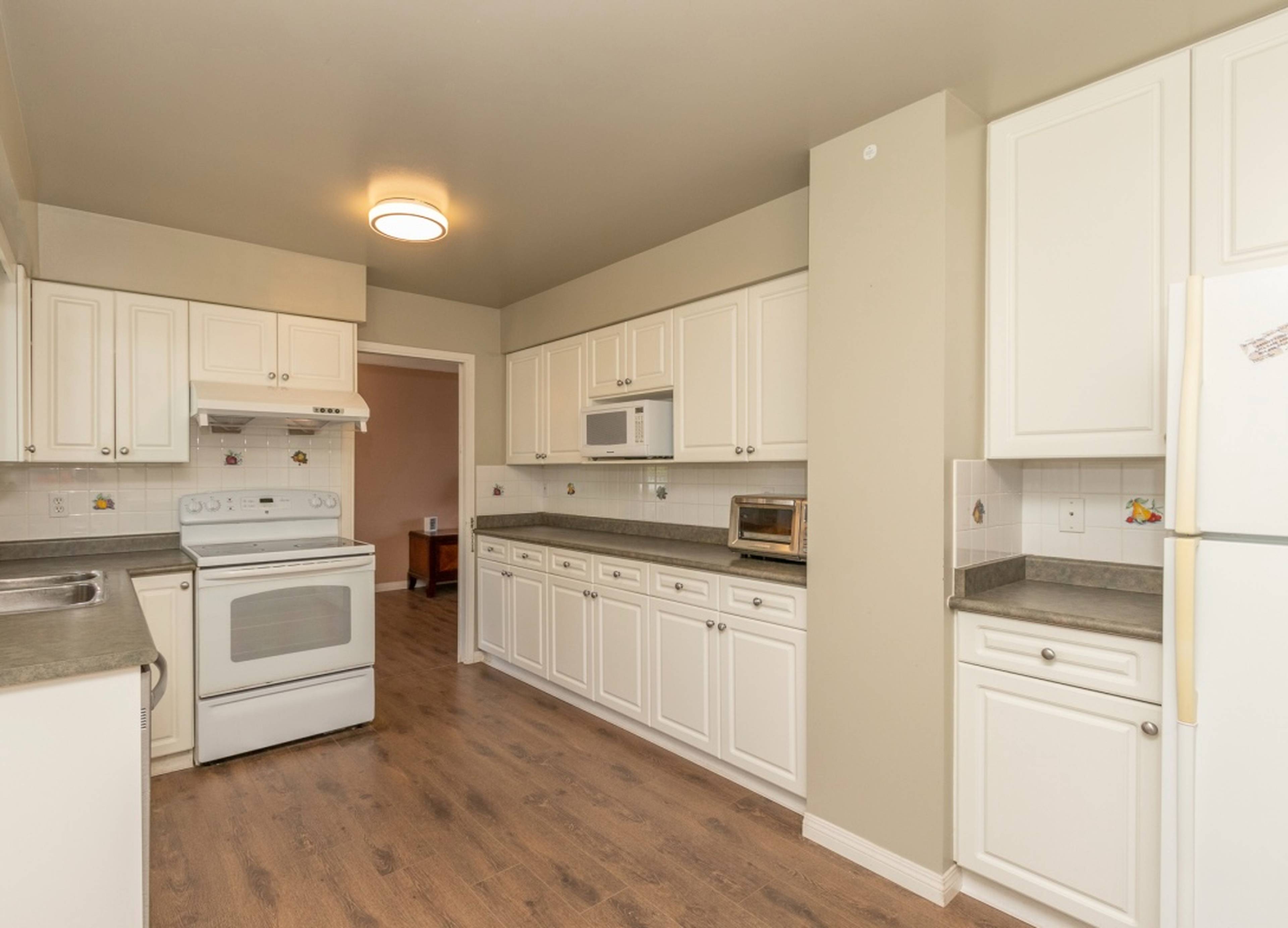 4571 Larkspur Ave, Richmond, BC 5 室 独立屋 出租 liv.rent