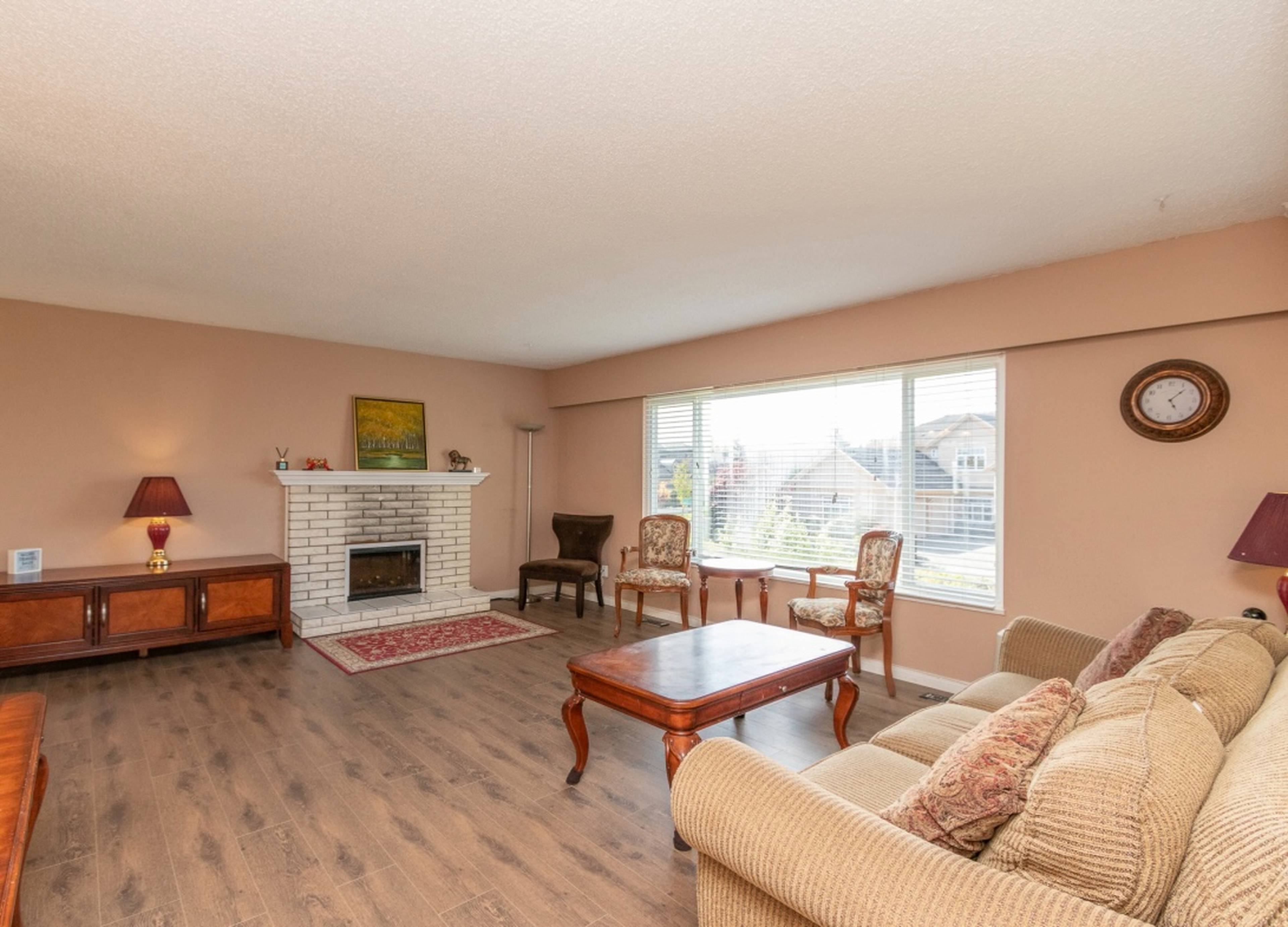 4571 Larkspur Ave, Richmond, BC 5 室 独立屋 出租 liv.rent
