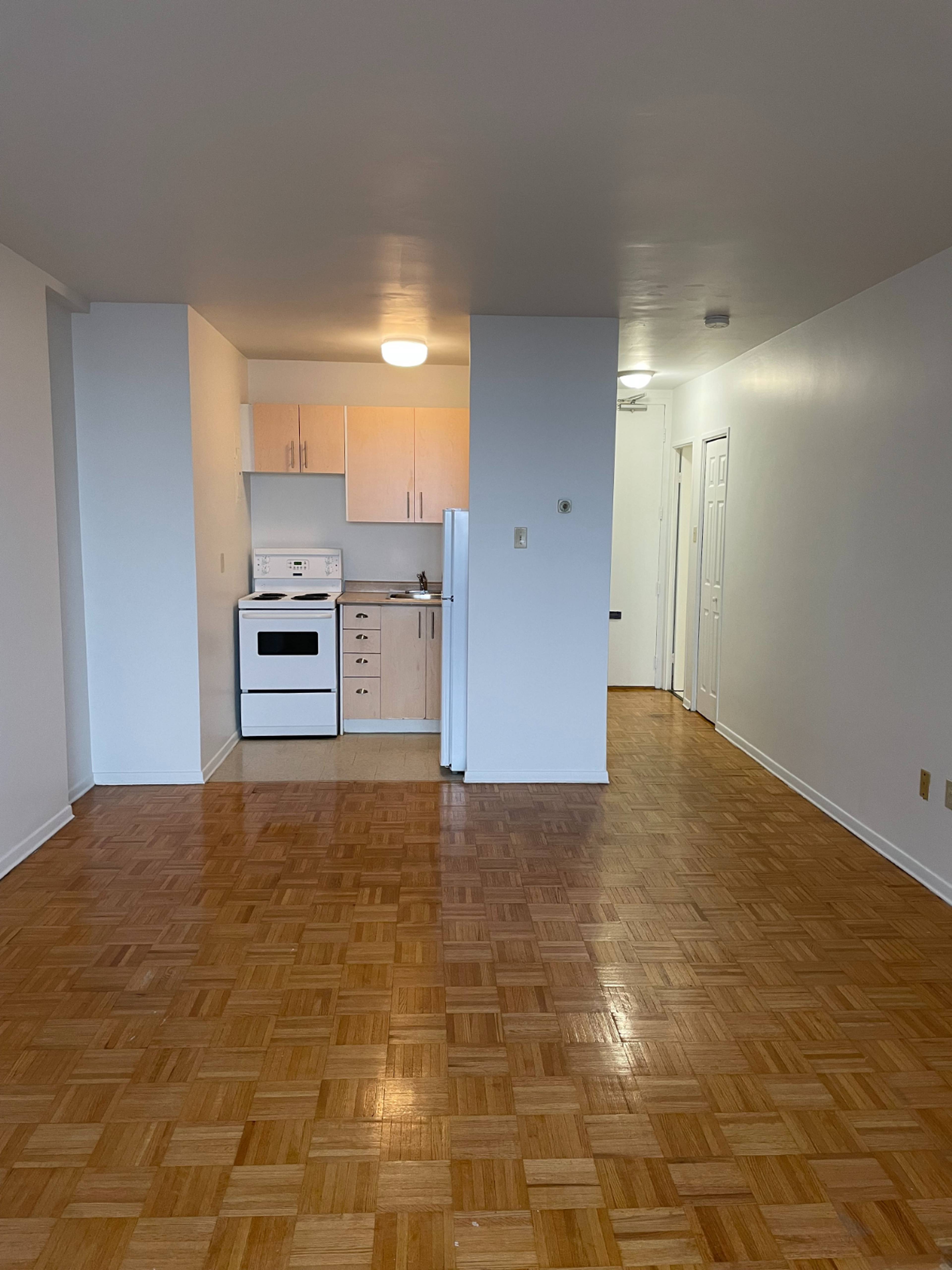 444 7 Walmer Rd, Toronto, ON Studio Apartment for Rent liv.rent