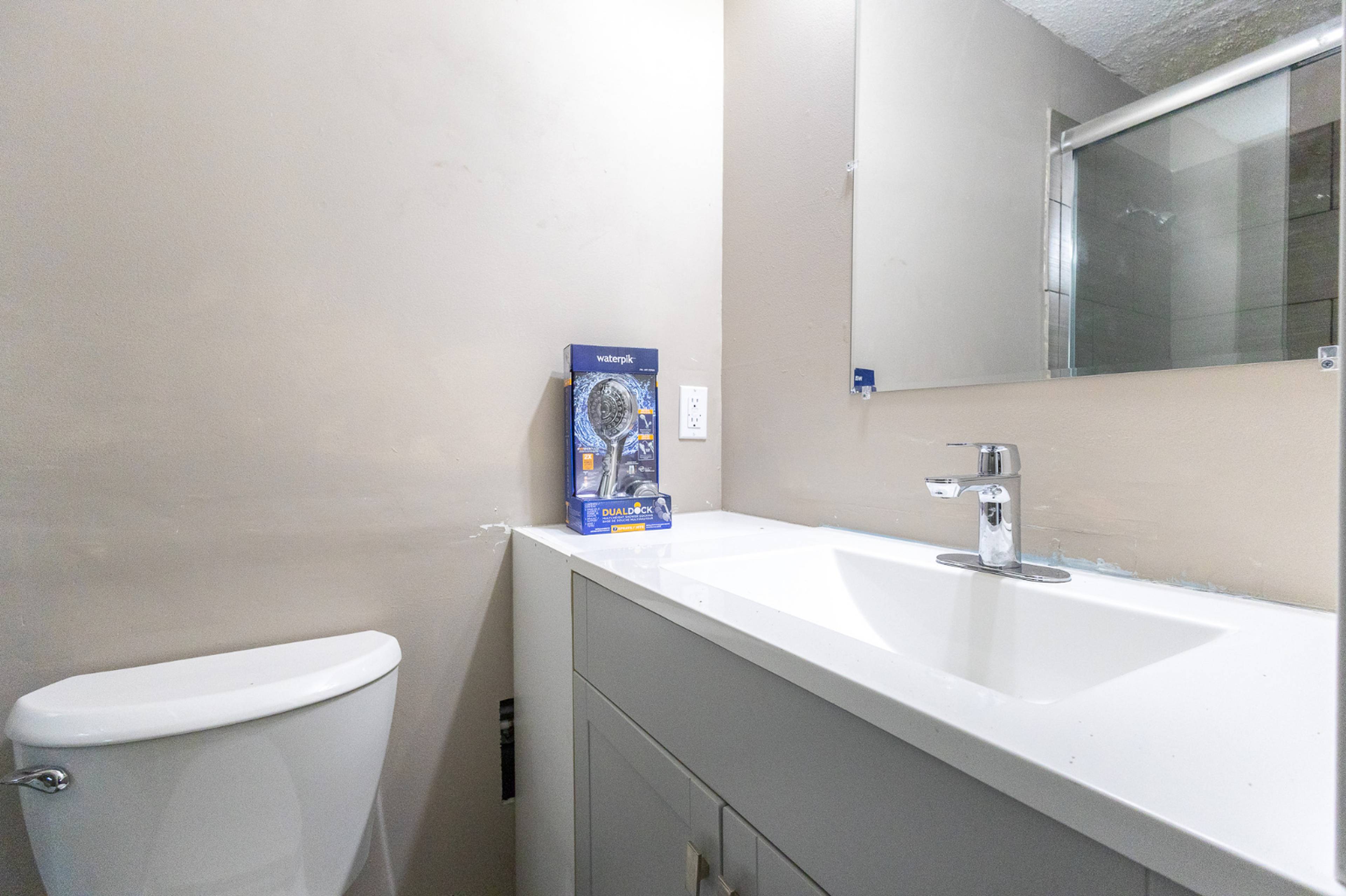 Upper 35093 Cassiar Ave, Abbotsford, BC 3 Bedroom Room for Rent