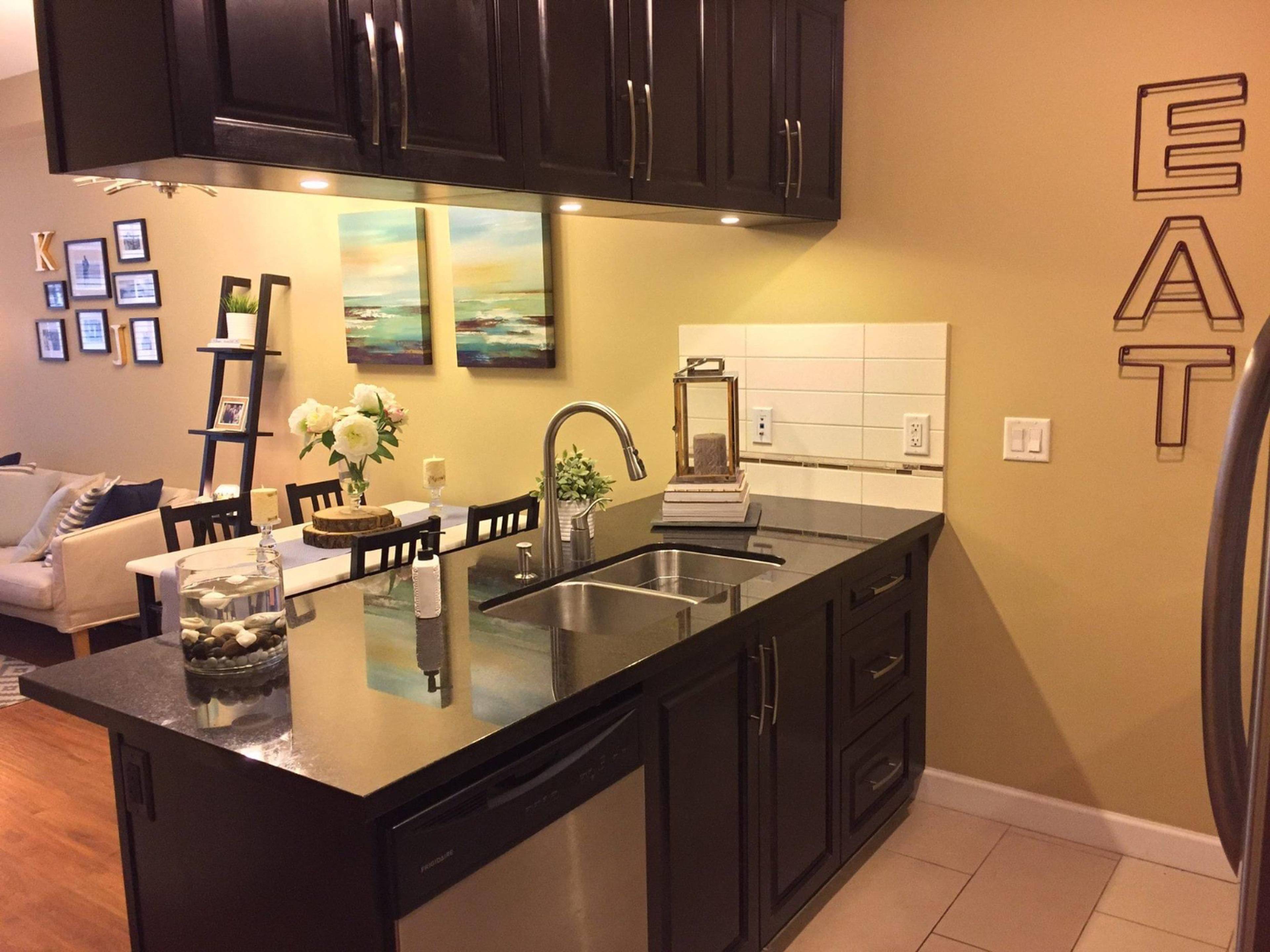 8288 207A St, Langley, BC 1 Bedroom Apartment for Rent liv.rent