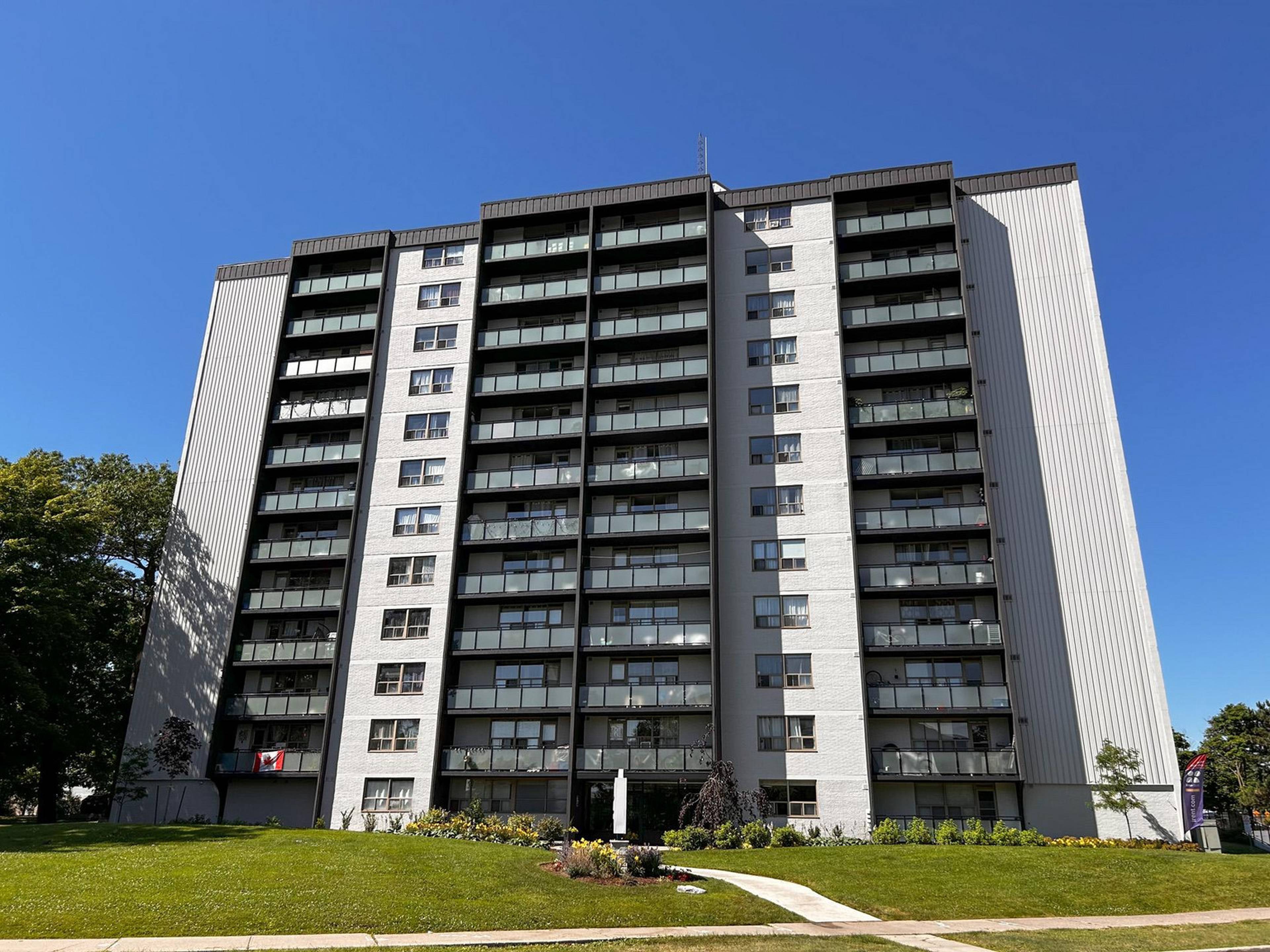 2 Bed  · 1 Bath for rent $2,499 / month