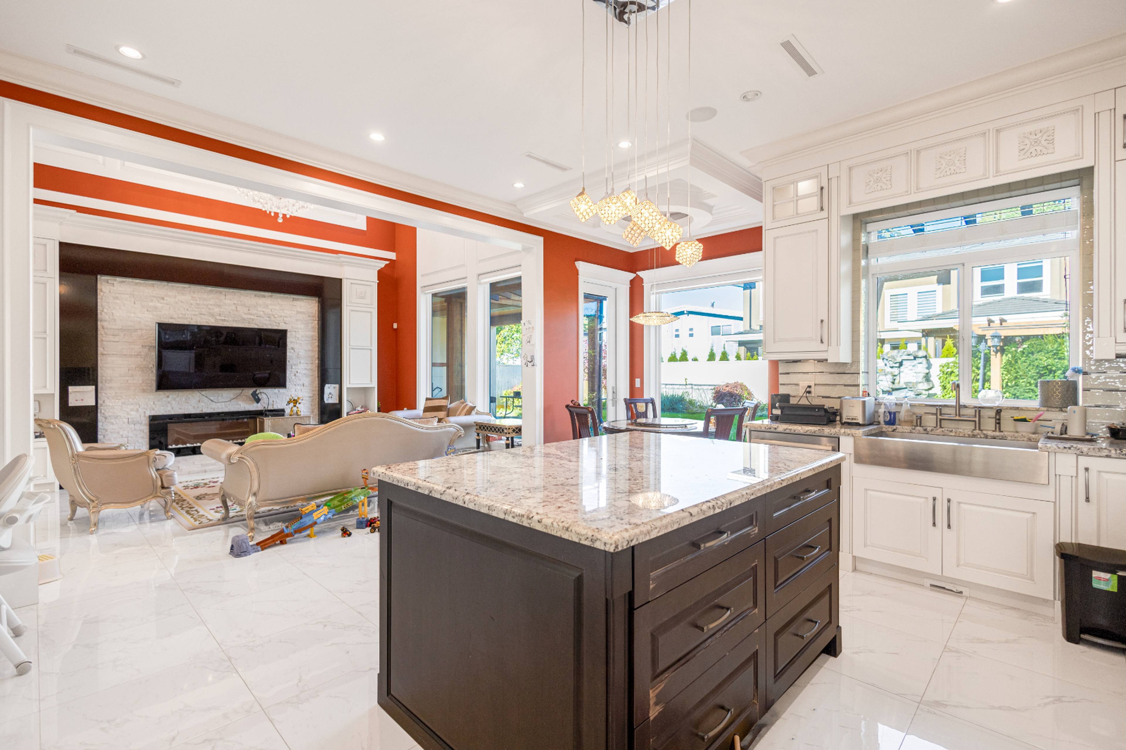 4711 Larkspur Ave, Richmond, BC 5 Bedroom House for Rent liv.rent