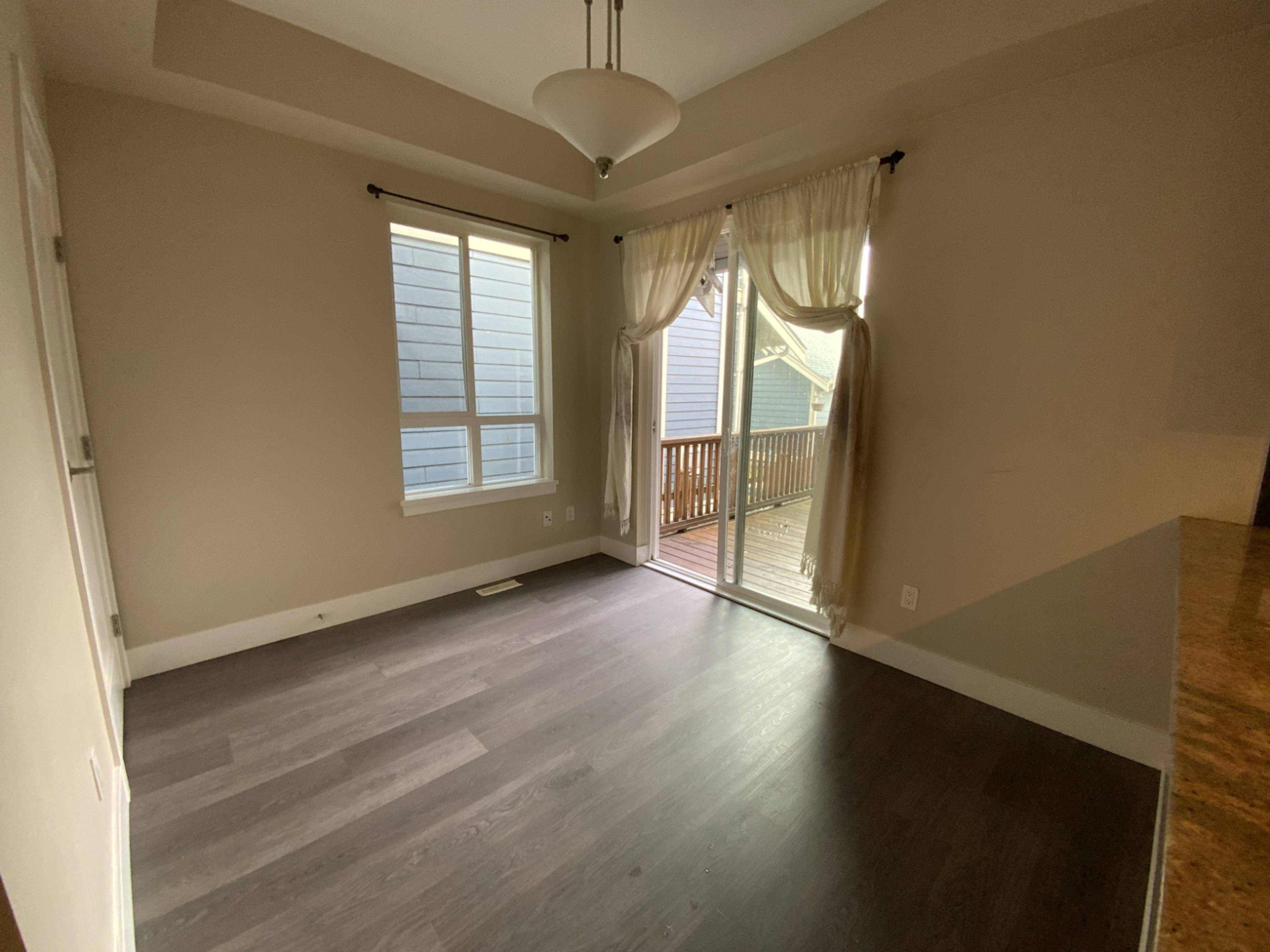 Jensen St, New Westminster, BC 3 室 独立屋 出租 liv.rent