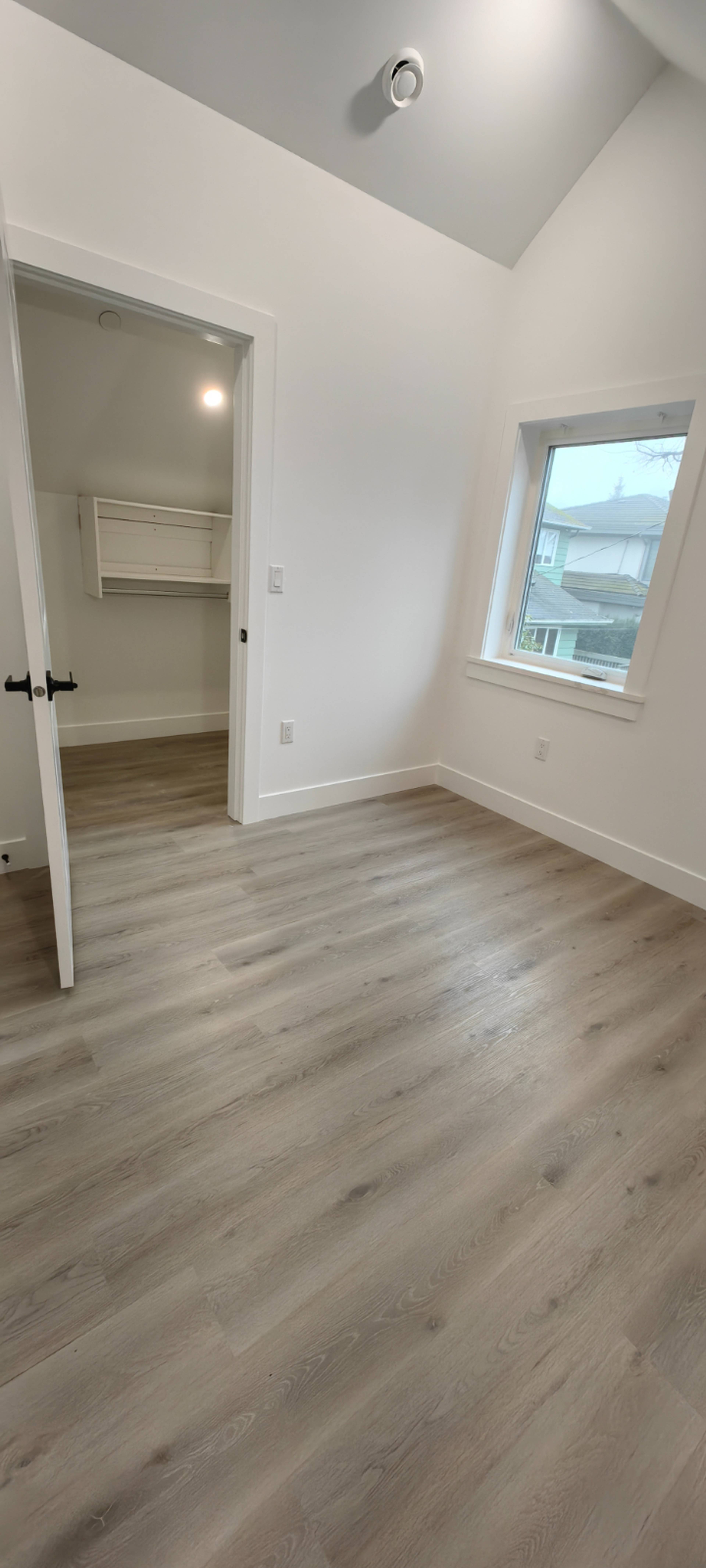 1675 W 59th Ave 13