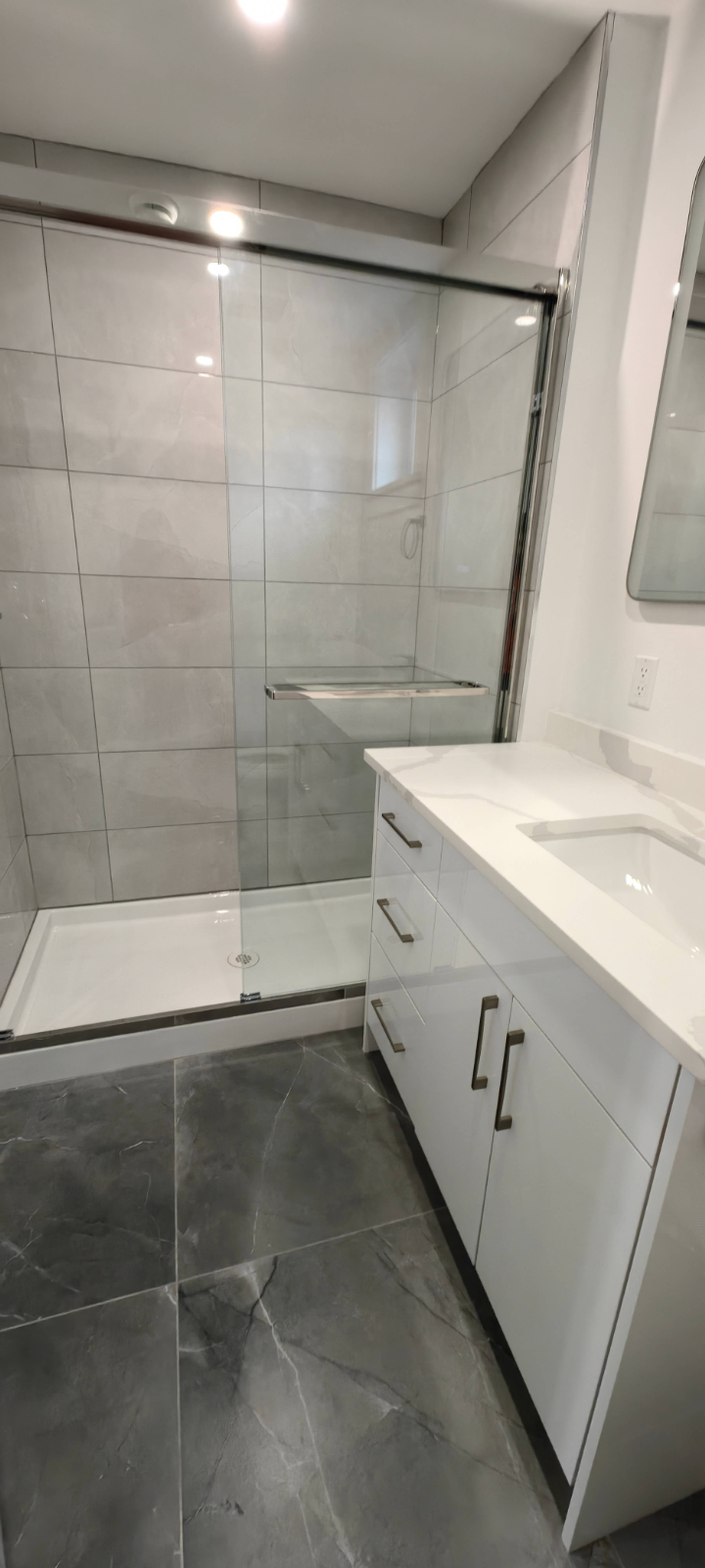 1675 W 59th Ave 3