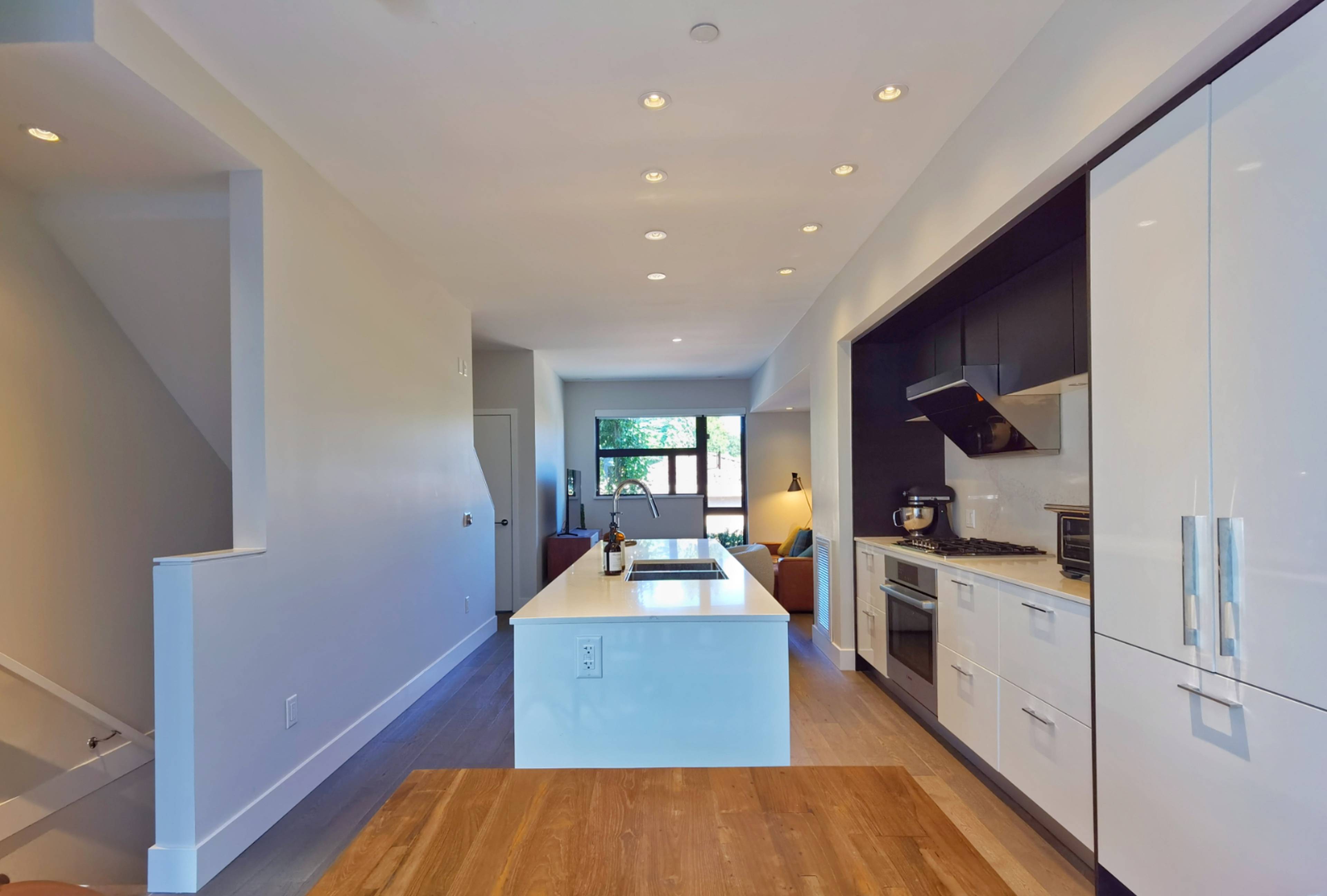 7328 Granville St, Vancouver, BC 2 Bedroom Townhouse for Rent liv.rent