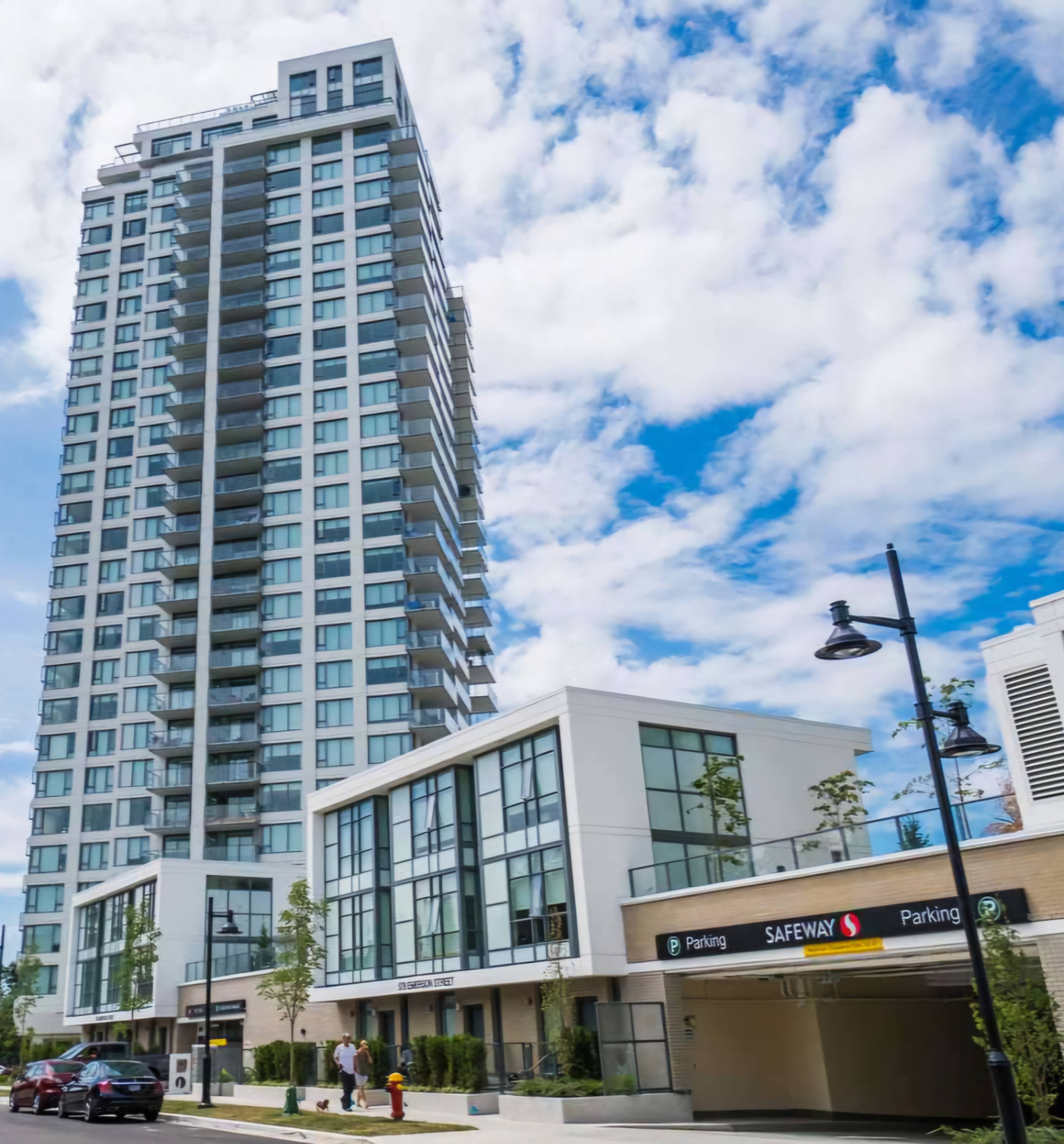 1 ch.  · 1 s. de bains for rent $2,100 / mois