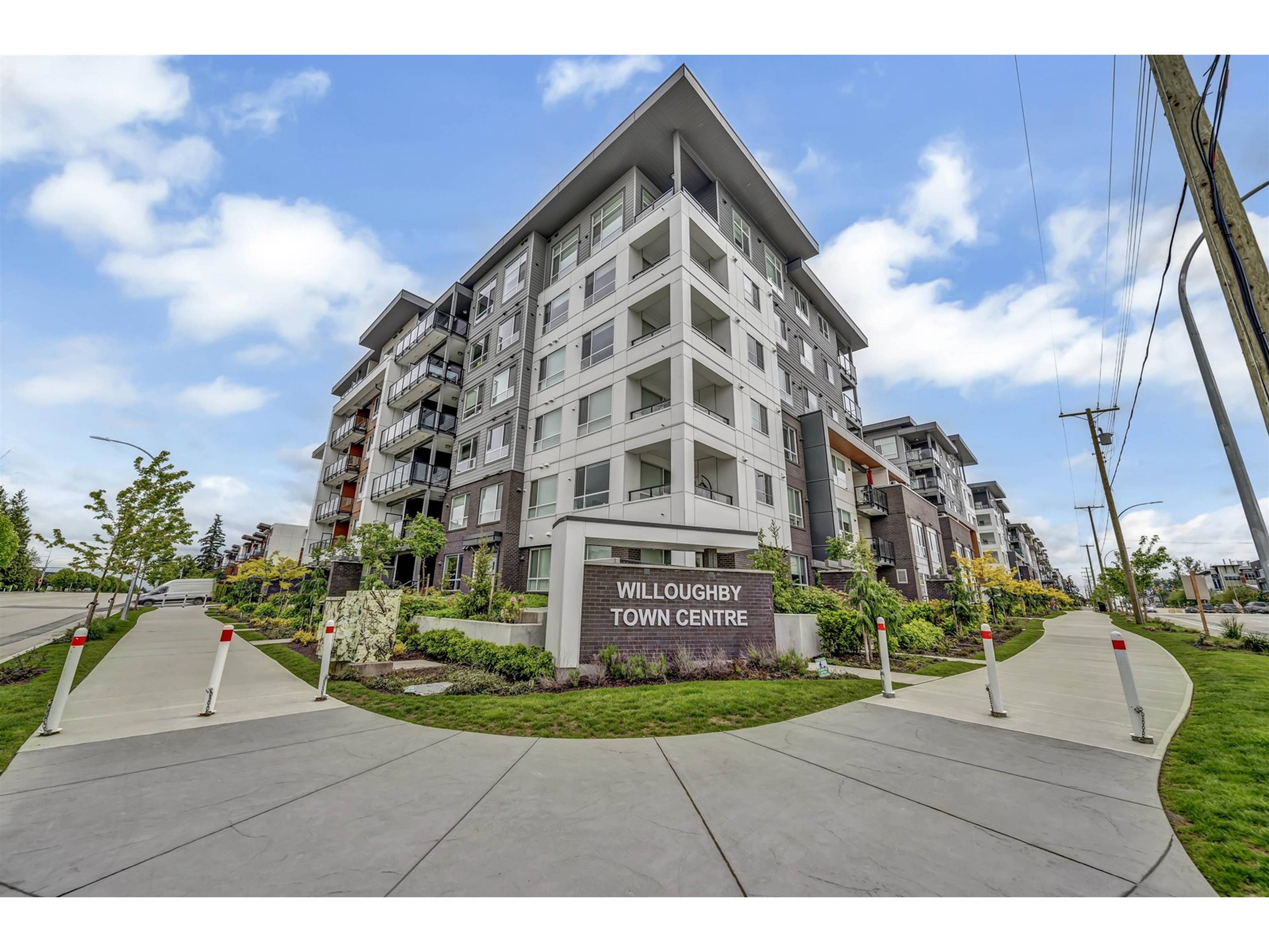 2 ch.  · 2 s. de bains for rent $2,350 / mois