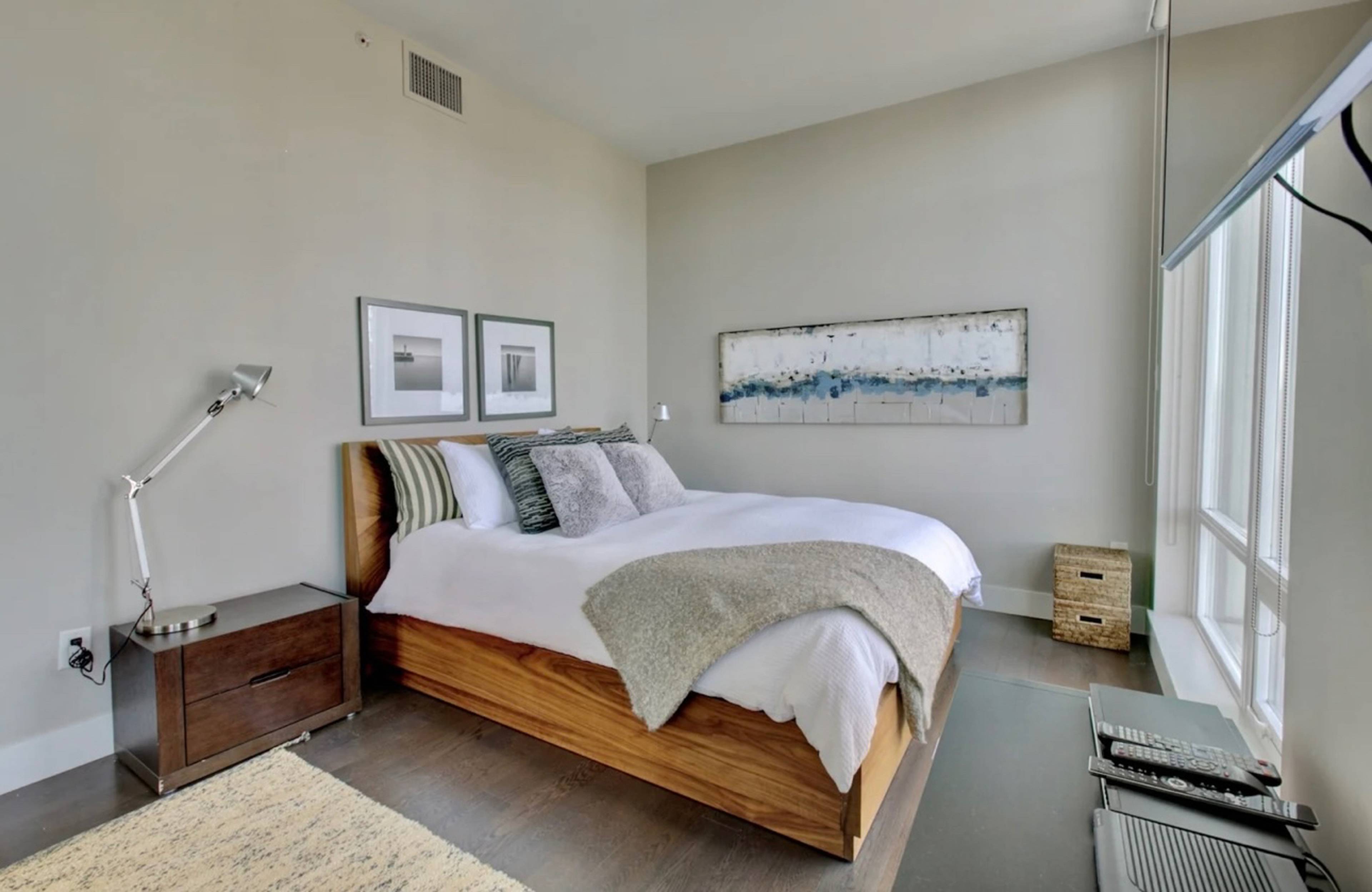 565 Smithe St 6