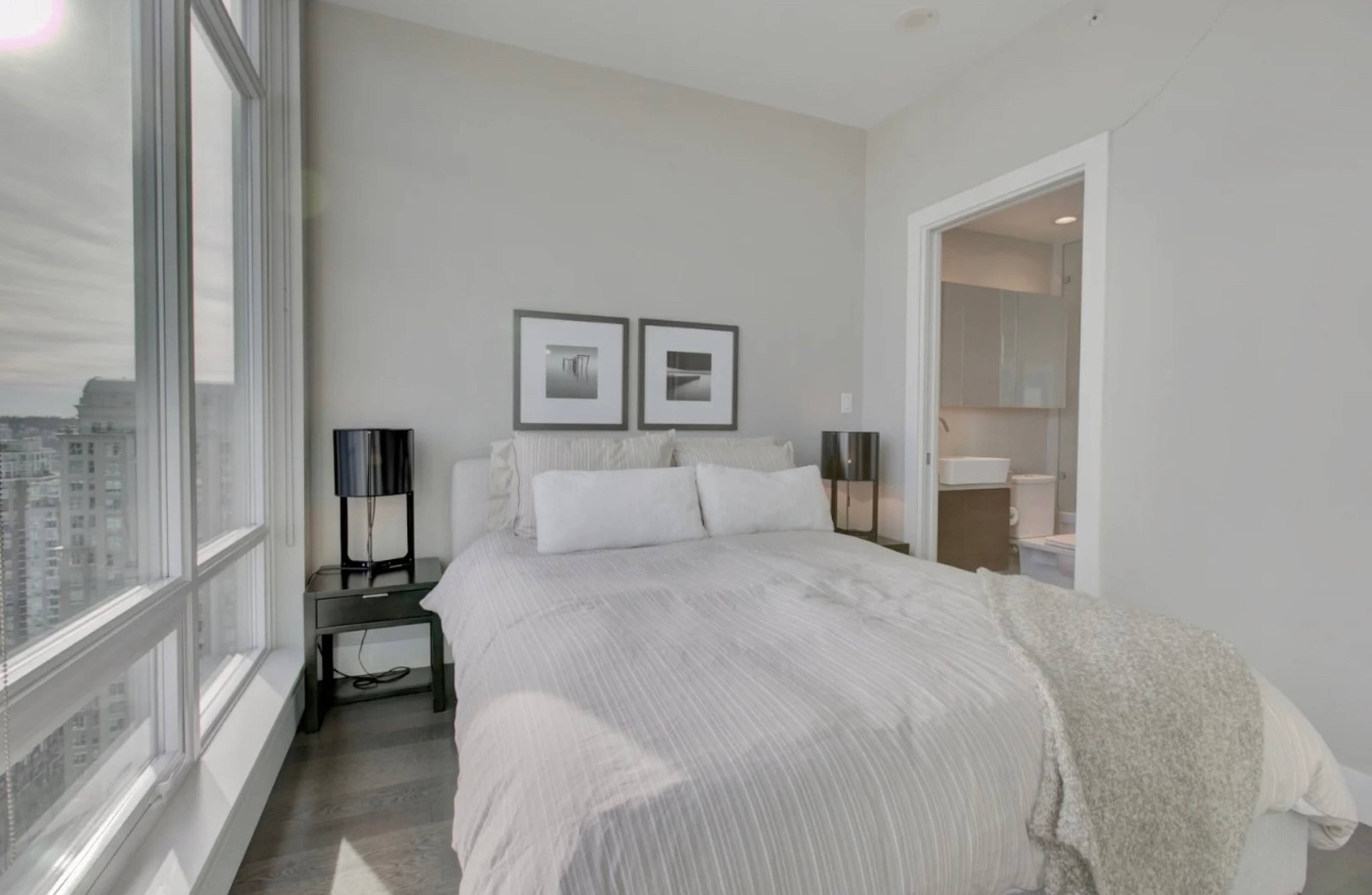 565 Smithe St 15