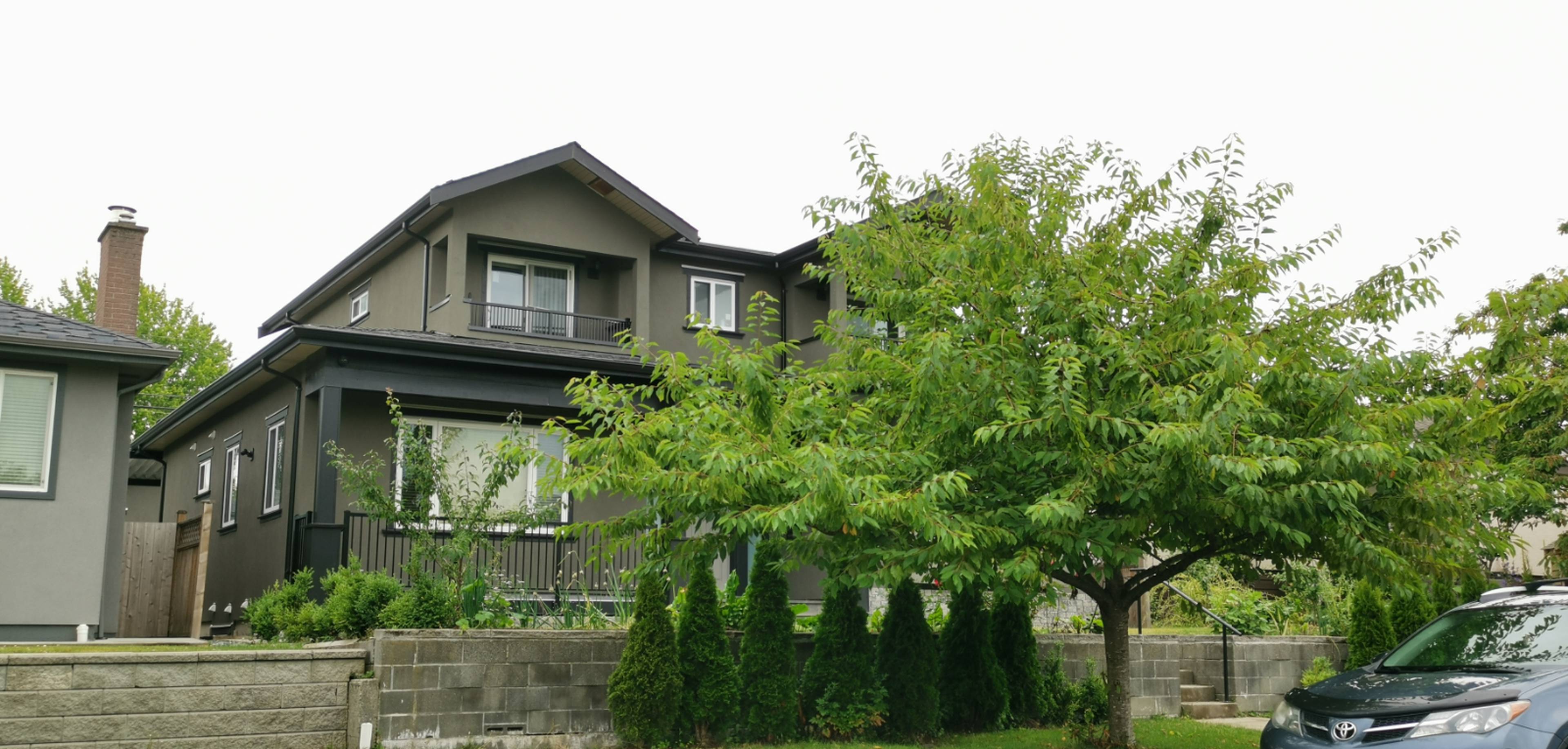 4563 Napier St 1